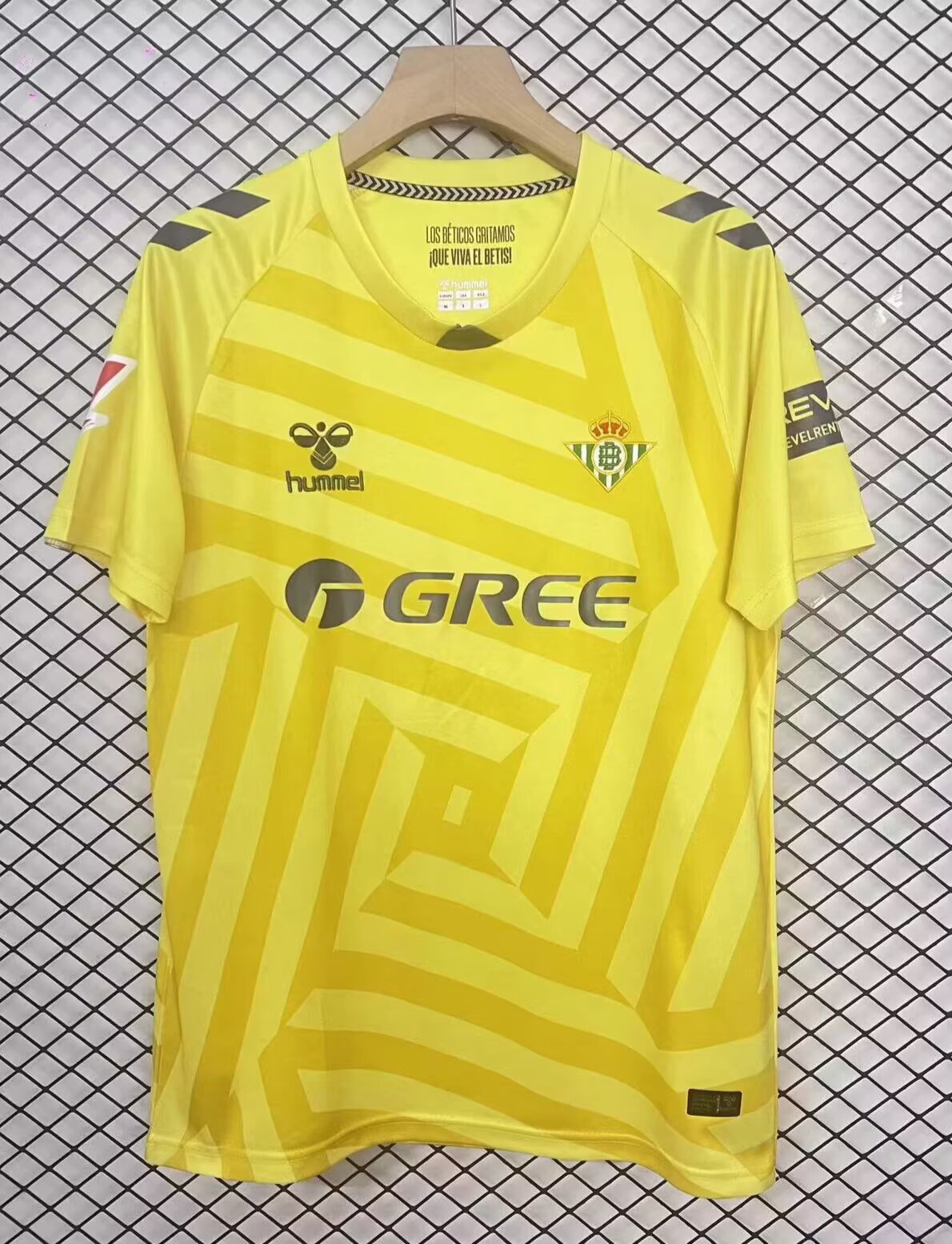 2025/2026 Real Betis Goalkeeper Yellow Football Shirt 1:1 Thai Quality