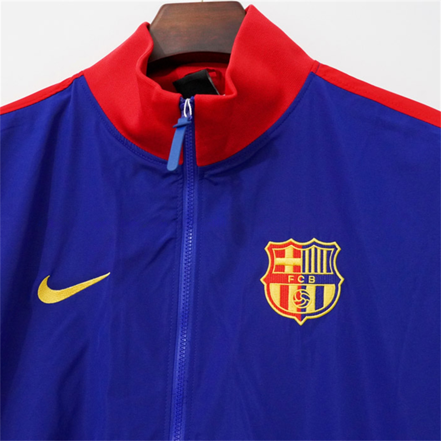 Retro Barcelona 24-25 Windbreaker Jacket - Blue Red - UnitedFutballJersey