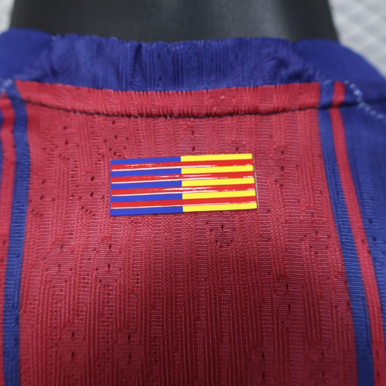 2025/2026 Long Sleeve Player Version Barcelona Home Football Jersey 1:1 Thai quality