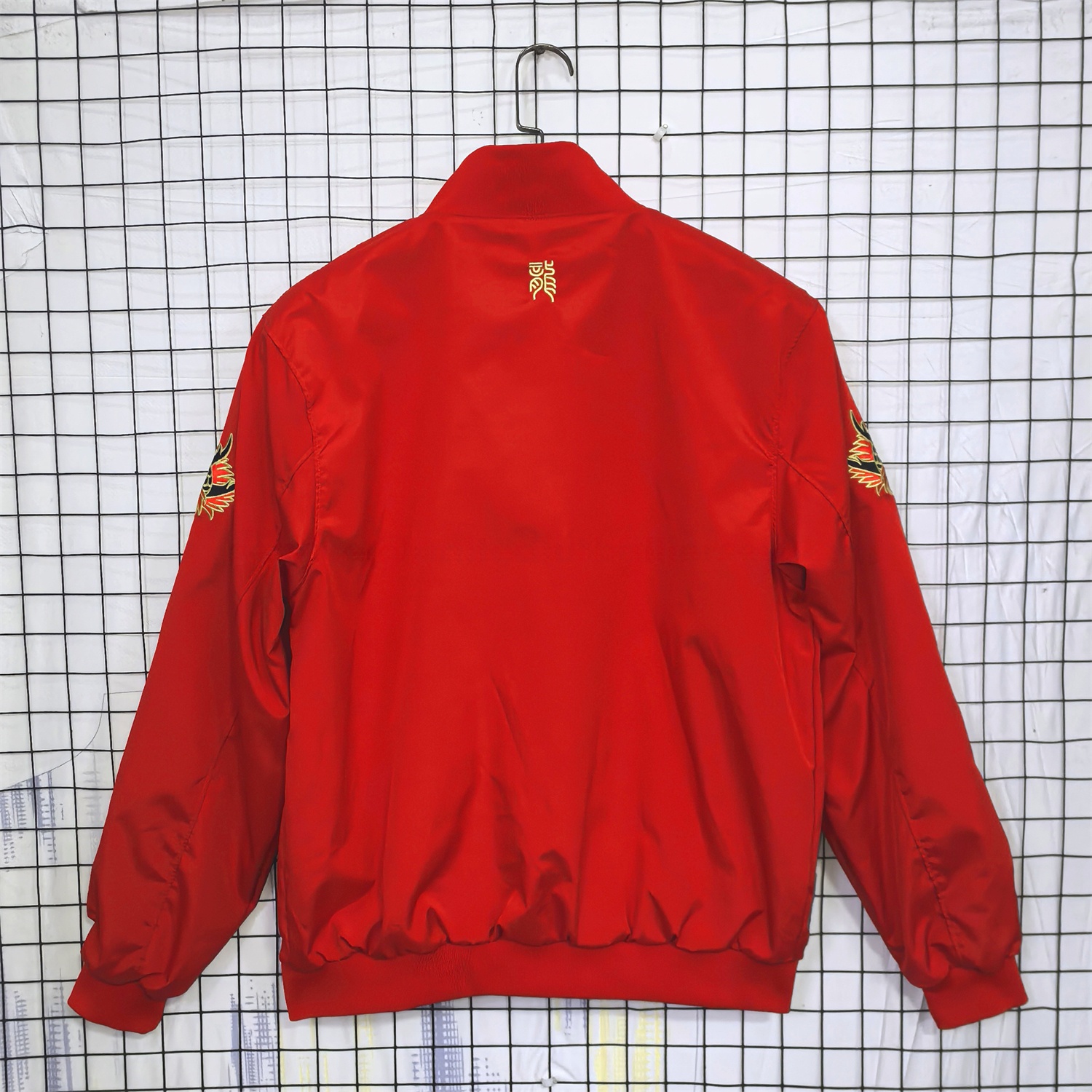 Retro Manchester United 2019-20 Red Windbreaker Jacket - UnitedFutballJersey