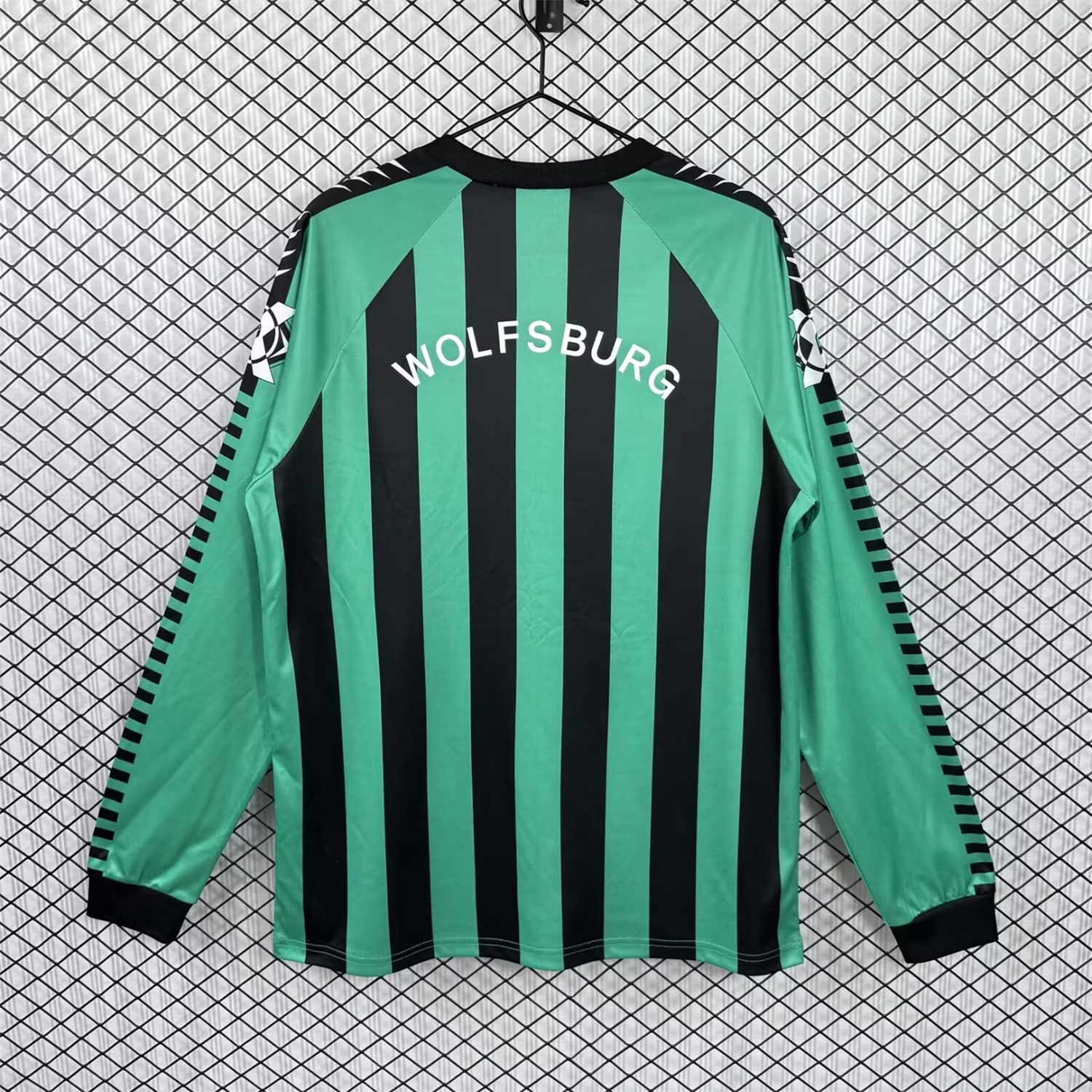 Retro Wolfsburg 1994-96 Away Long Sleeves Jersey - UnitedFutballJersey