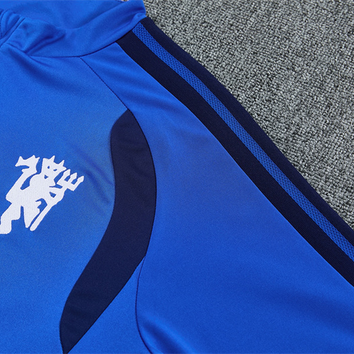 Manchester United 26-27 Kids Long Sleeve Training Set - Blue Top & Blue Pants - UnitedFutballJersey