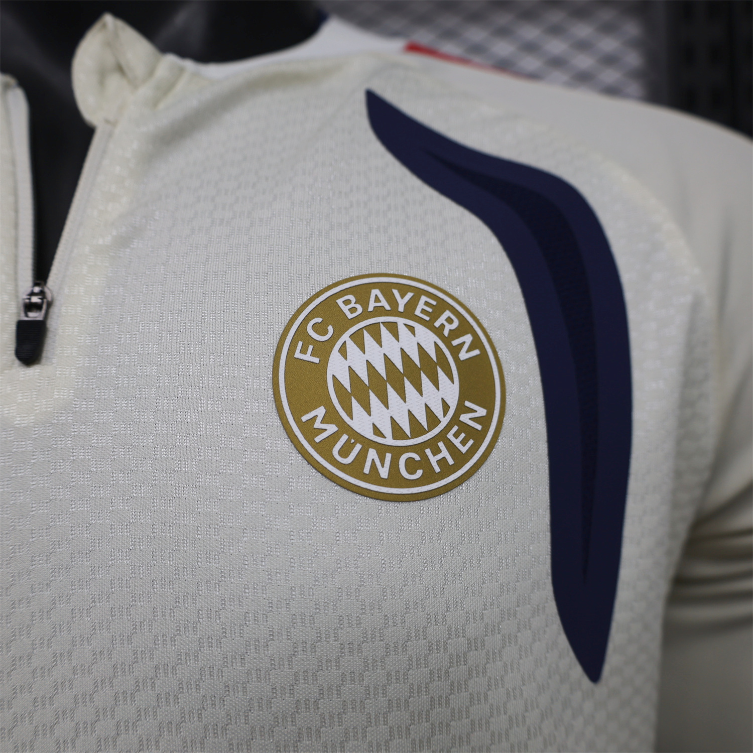 Bayern Munich 26-27 Off-White Long Sleeves Training Jersey - Player Version - UnitedFutballJersey