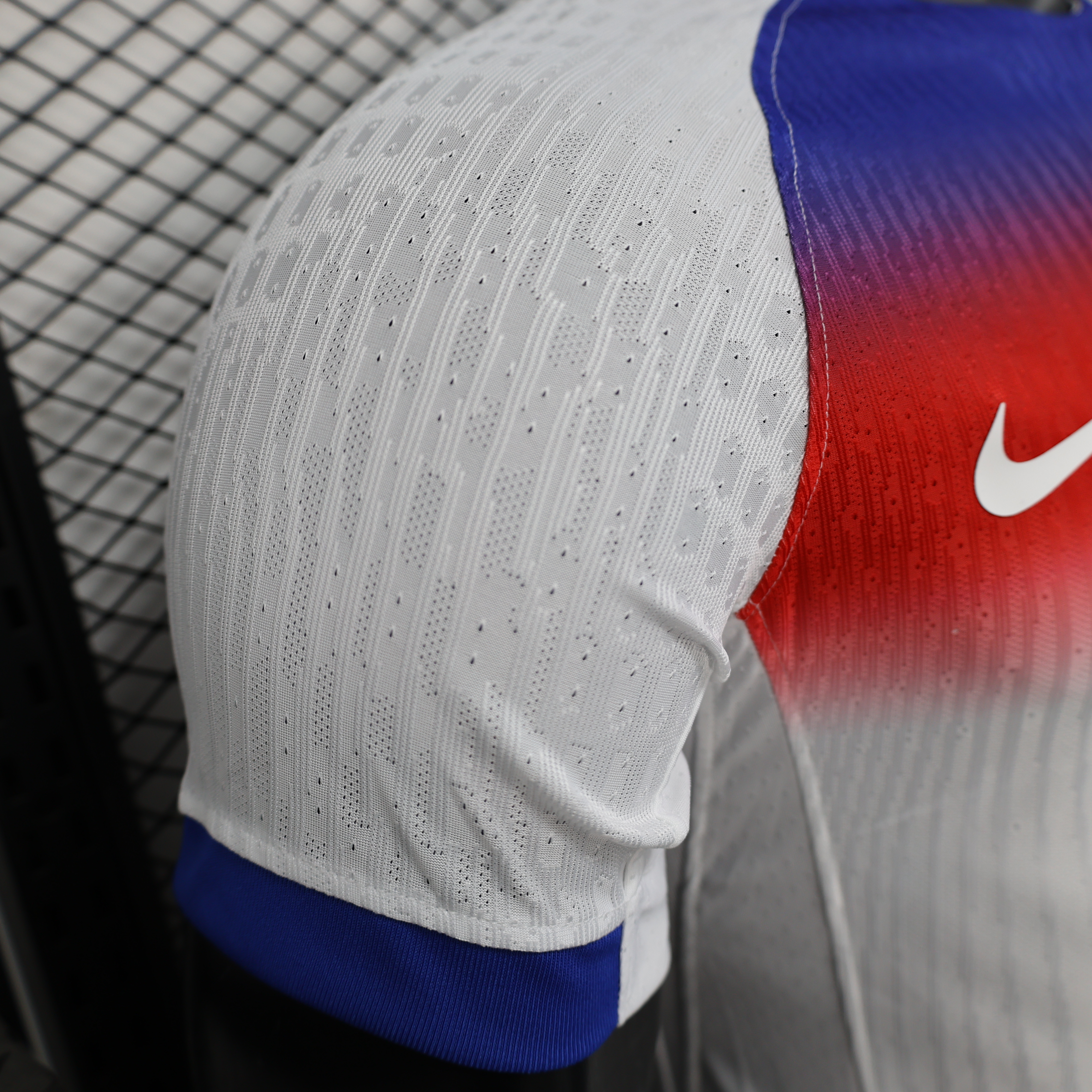 2025/2026 Player Version England Home Football Jersey 1:1 Thai quality