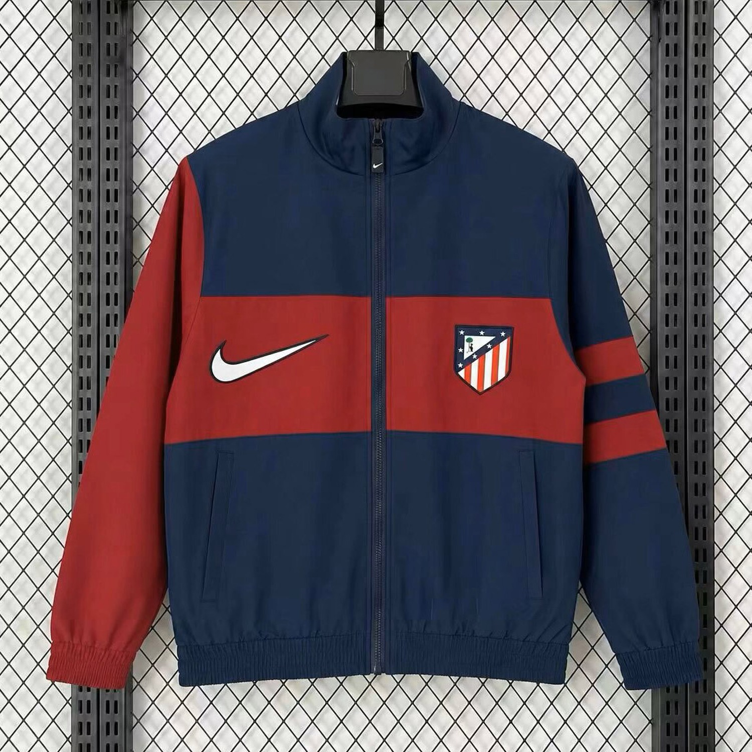 Atletico Madrid 26-27 Retro Style Windbreaker Jacket - Navy Blue And Red - UnitedFutballJersey