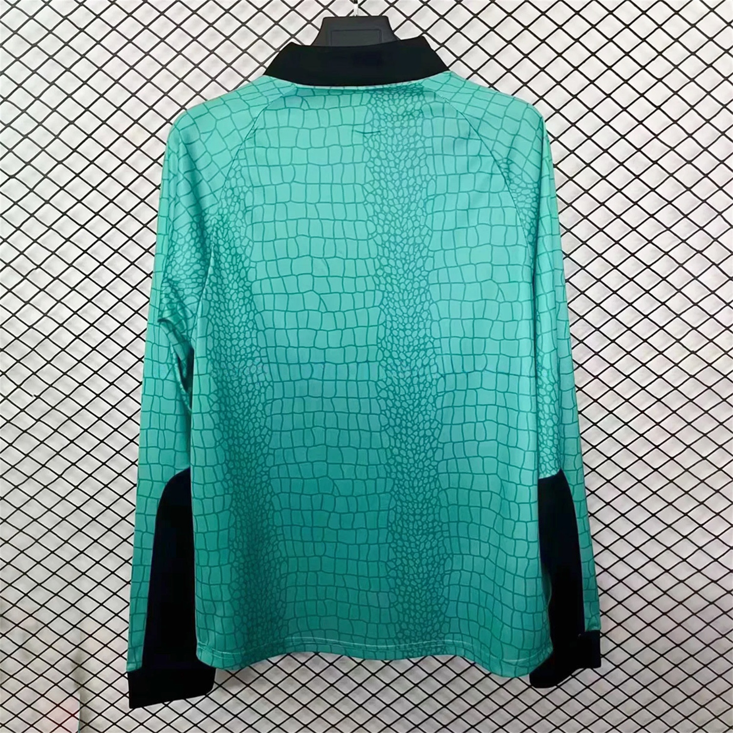Retro Newcastle United 1997-98 Long Sleeves Cyan Goalkeeper Jersey - UnitedFutballJersey