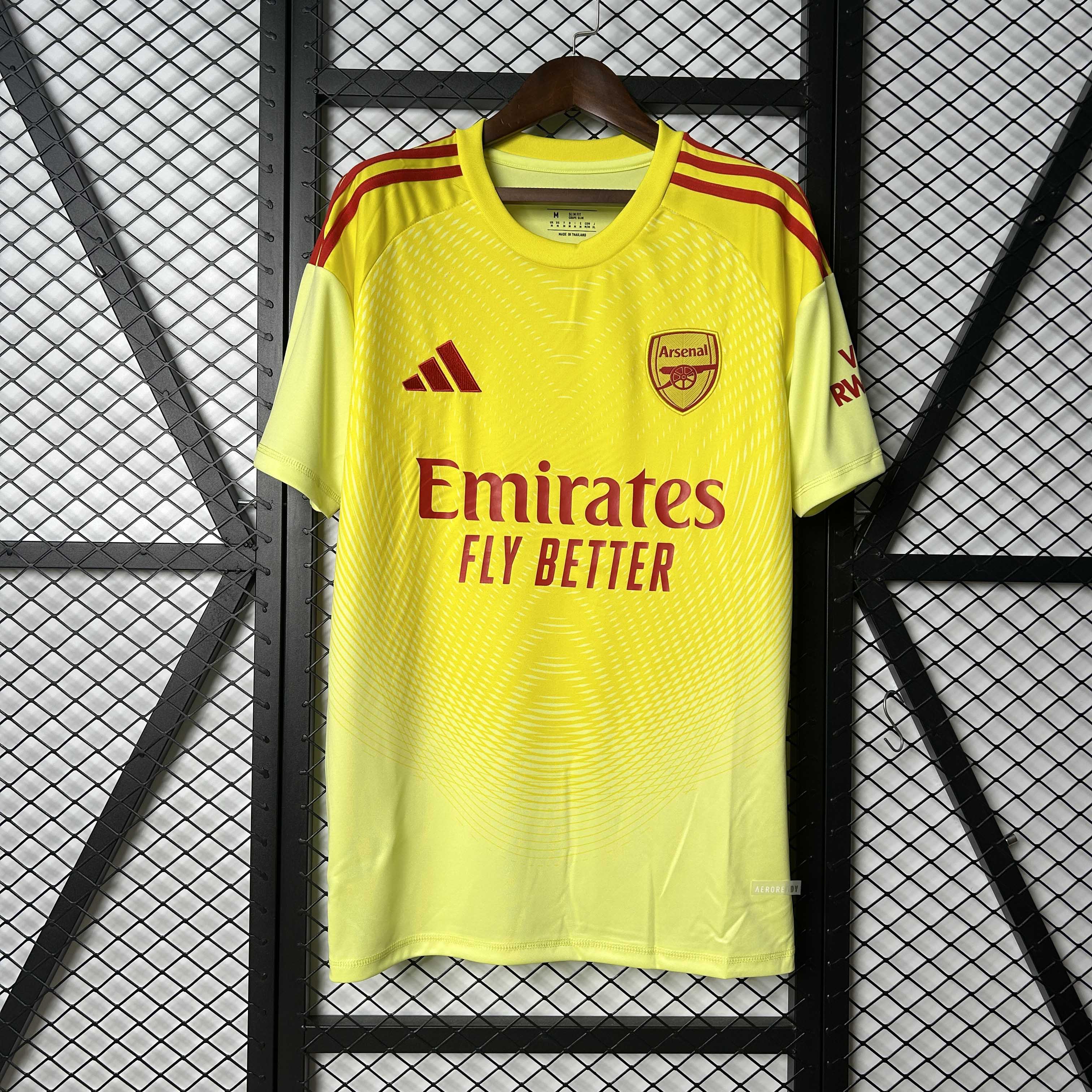 2025/2026 Arsenal Goalie Yellow Football Jersey 1:1 Thai Quality
