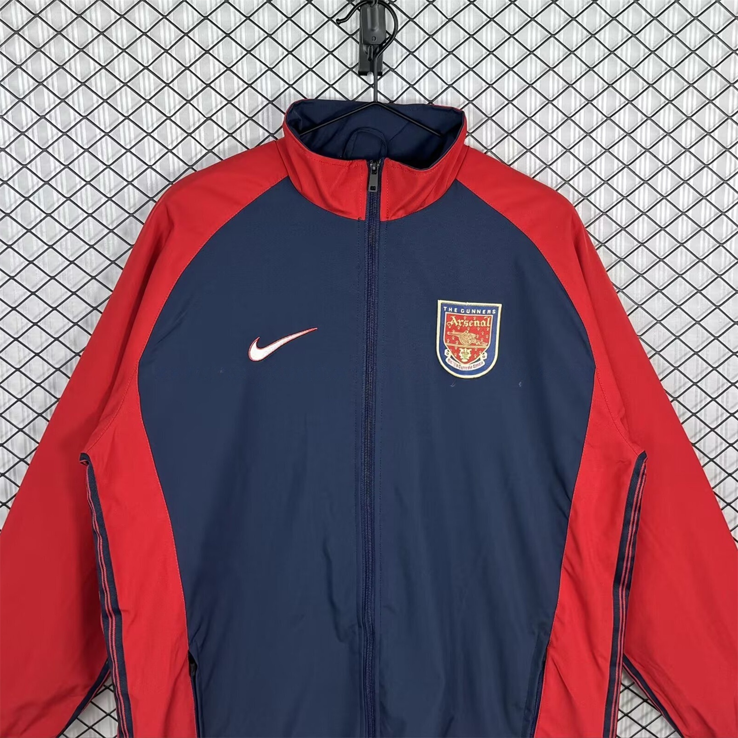 Retro Arsenal 1998-99 Home Windbreaker Jacket - Red And Dark Grey - UnitedFutballJersey