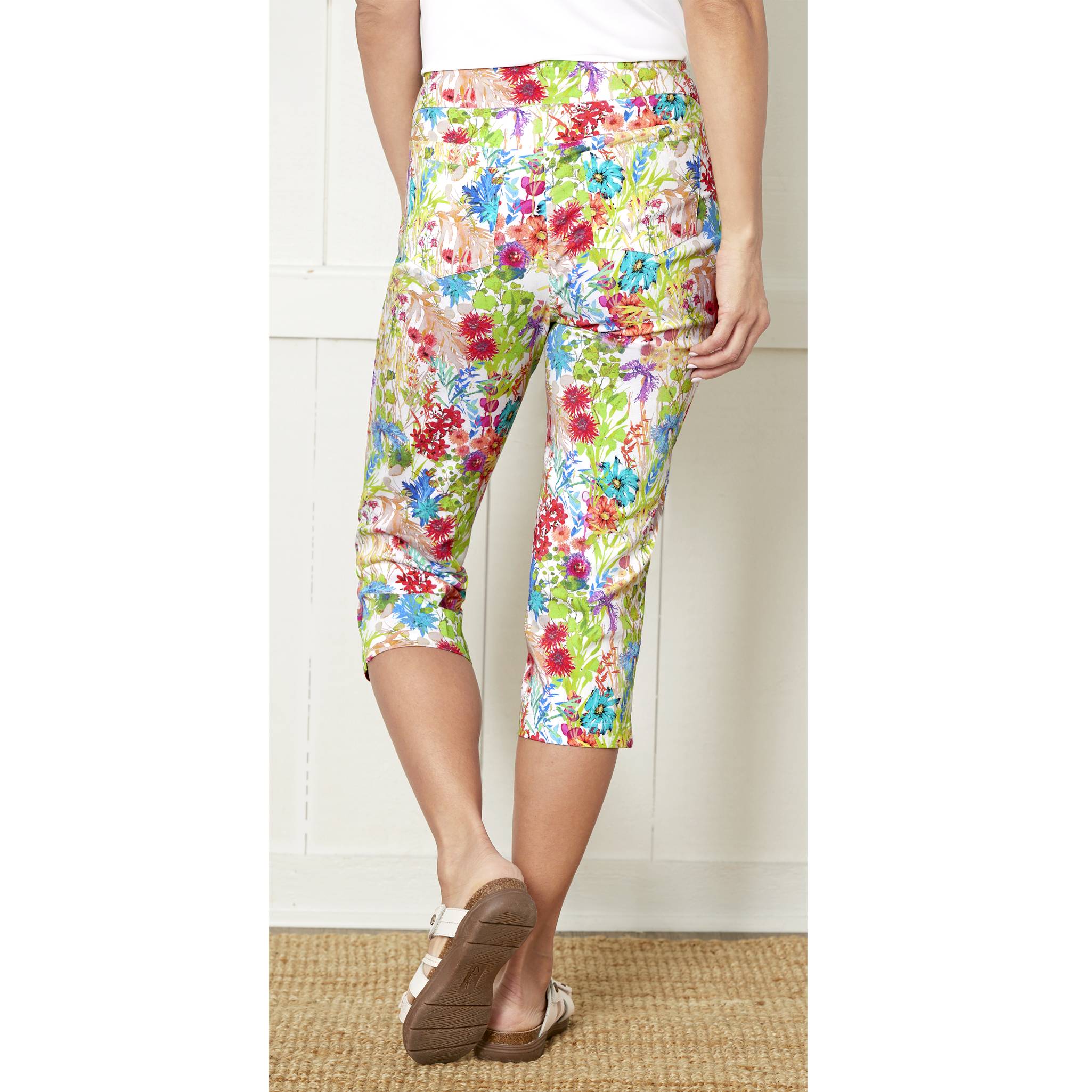 Print Slim-Sation® for NorthStyle Garden Capris, Tummy Control, Back Pockets - Northstyle Catalog
