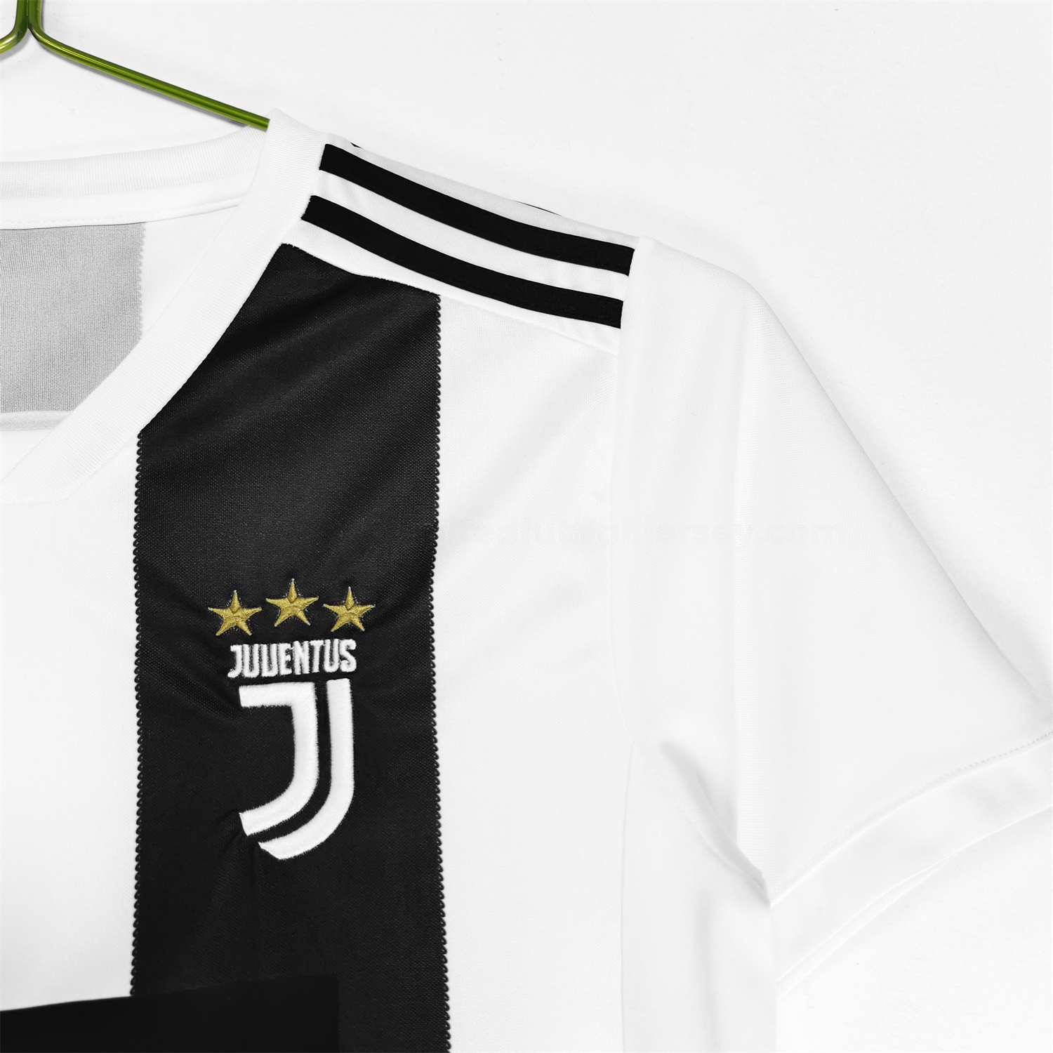 Retro Juventus 2018-19 Home Jersey - Fans Version - UnitedFutballJersey