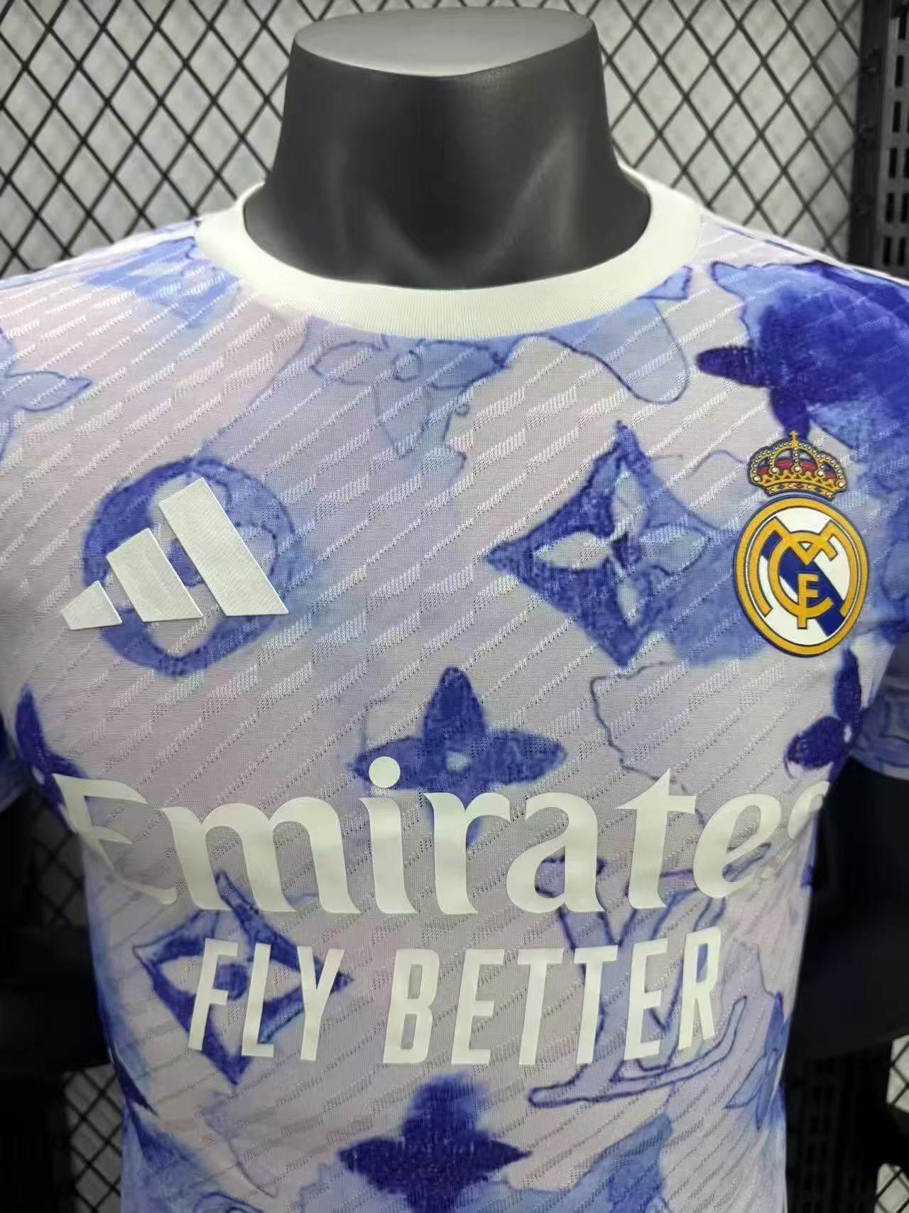 2025/2026 Player Version Real Madrid Lv Joint Edition Football Jersey 1:1 Thai quality
