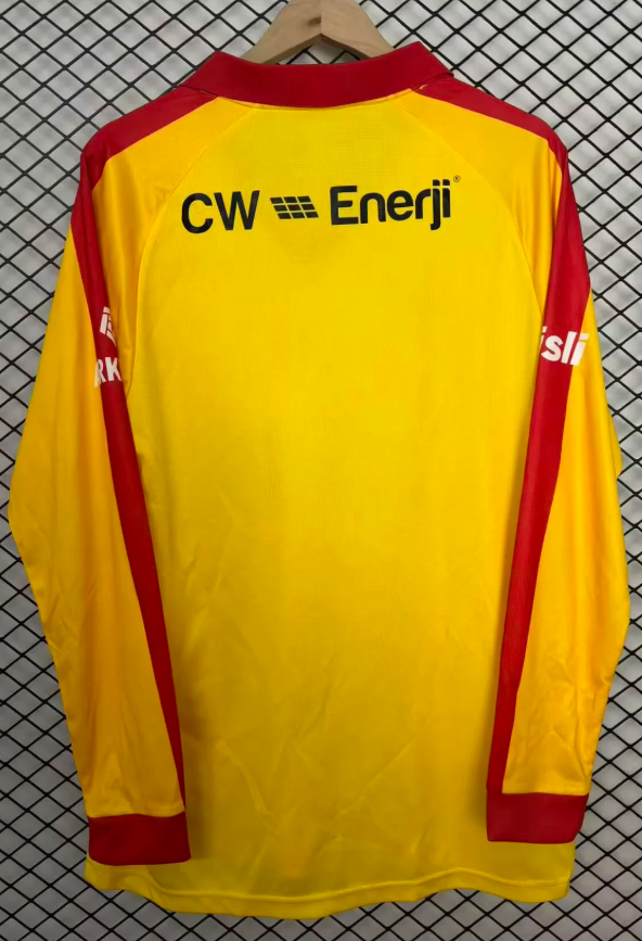 2025/2026 Retro Long Sleeve Galatasaray Yellow Football Shirt 1:1 Thai Quality