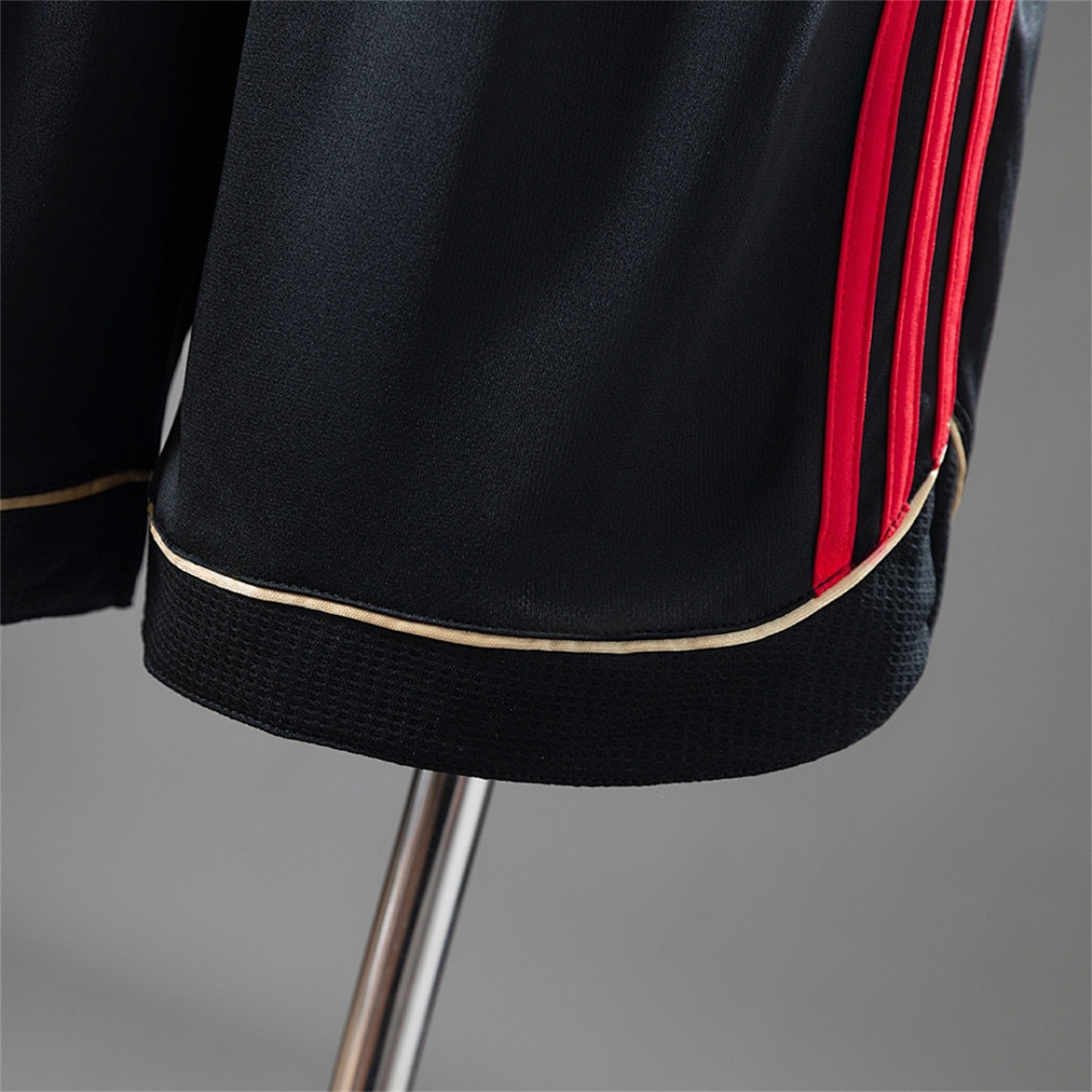 Retro AC Milan 2006-07 Home Shorts - UnitedFutballJersey