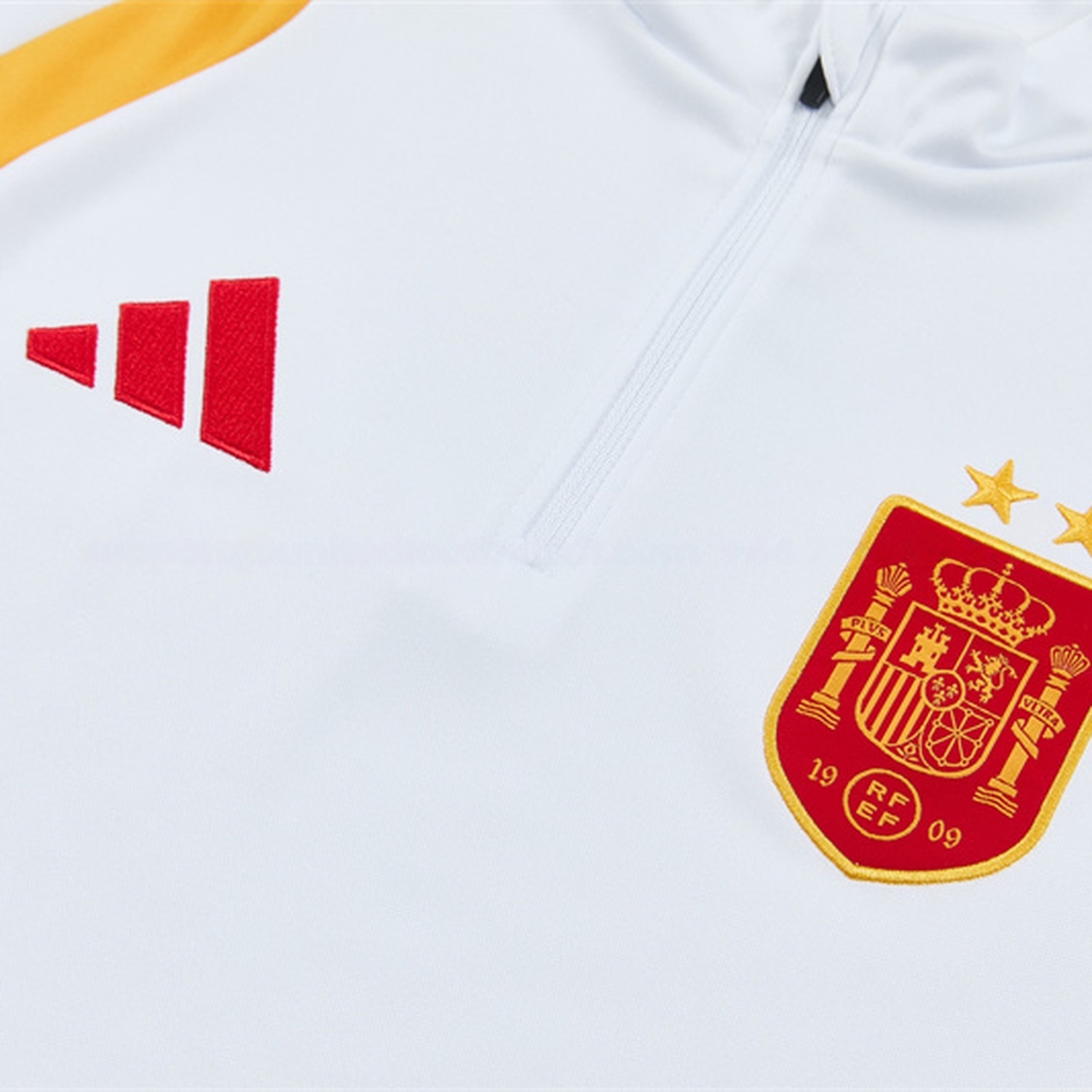 Spain 2026 Kids Long Sleeve Training Set - White Top & Deep Blue Pants - UnitedFutballJersey