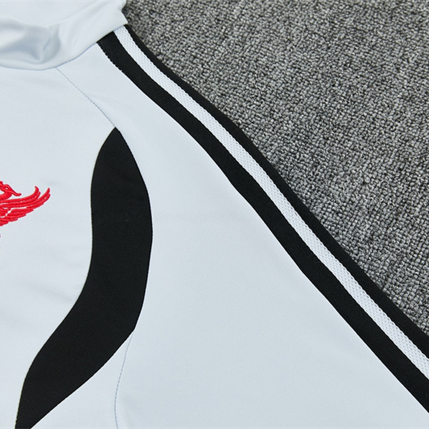 Liver.pool 26-27 Kids Long Sleeve Training Set - Light Grey Top & Black Pants - UnitedFutballJersey