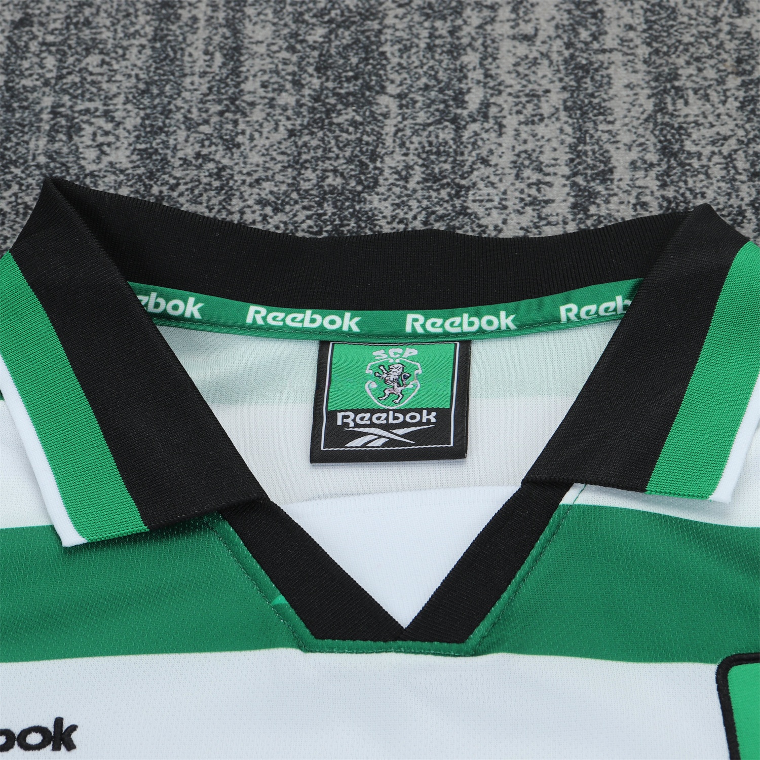 Retro Sporting CP 1999-00 Home Kids Kit - UnitedFutballJersey