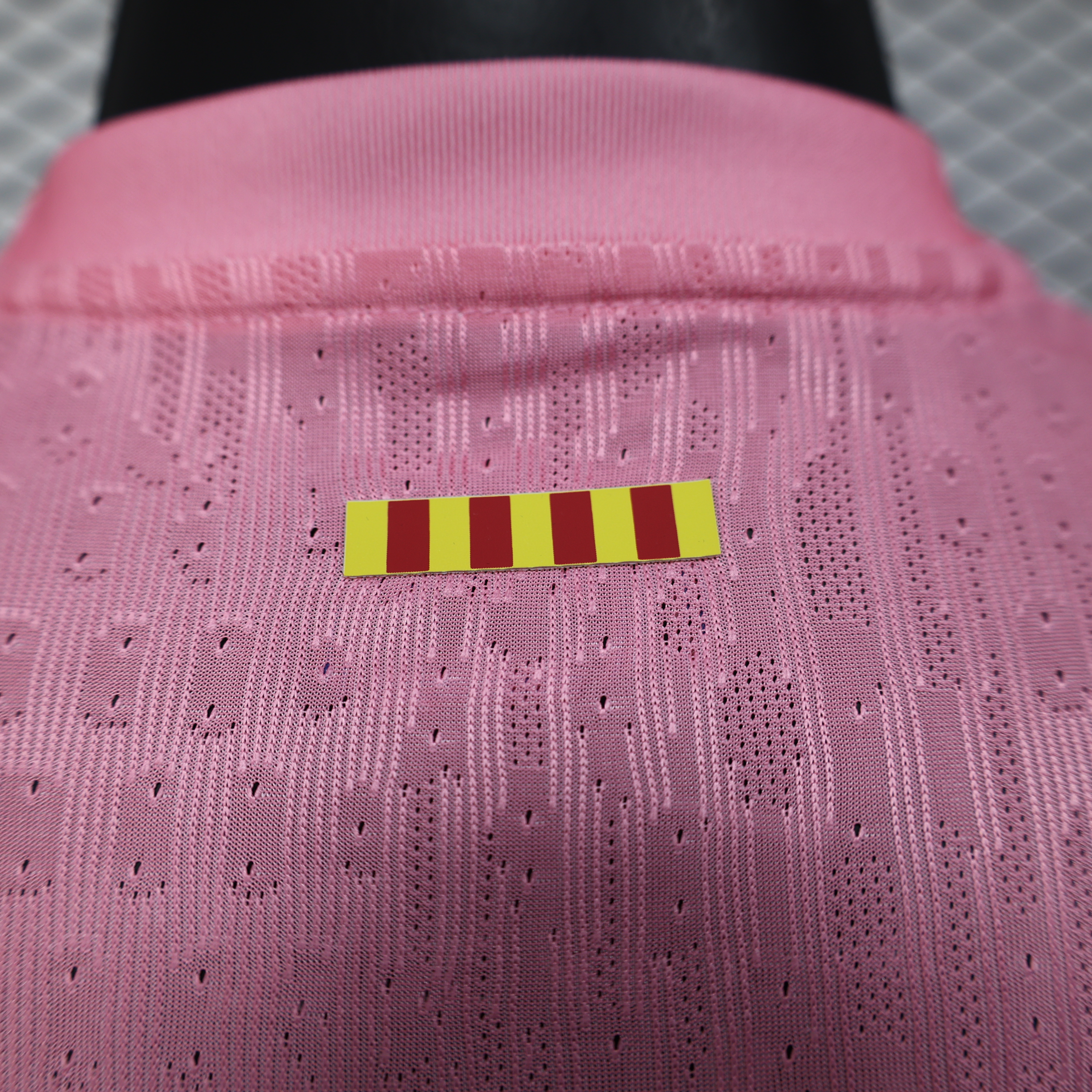 2025/2026 Player Version Barcelona pink No Football Jersey 1:1 Thai Quality