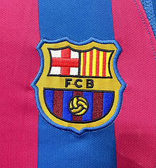 2005/2006 Retro Long Sleeve Barcelona Home Football Shirt UEFA Champions League 1:1 Thai Quality