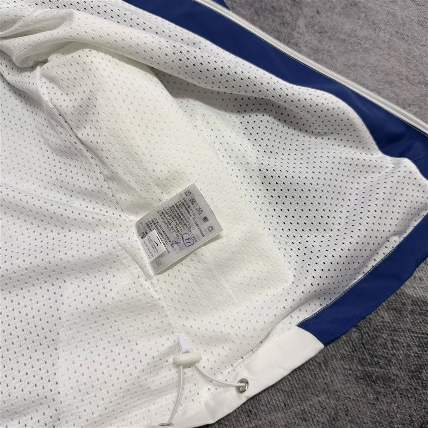 England 2026 Retro Style Windbreaker Jacket - Blue And White - UnitedFutballJersey