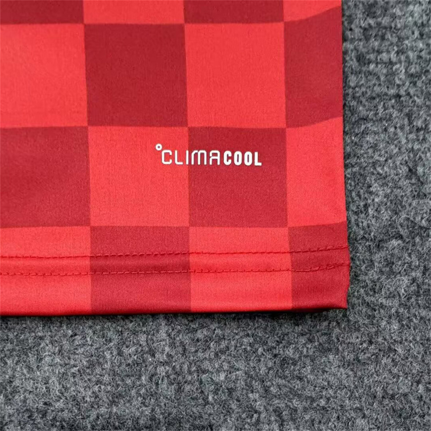 Liver.pool 27-28 Home Jersey ( Leaked Version ) - Fans Version - UnitedFutballJersey