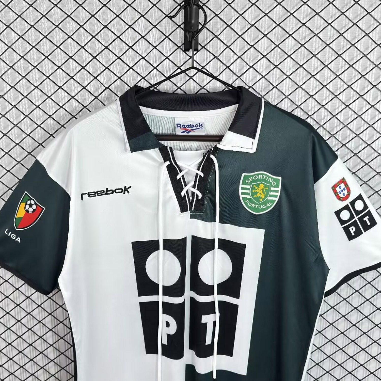 Retro Sporting CP 2002-03 Third White Jersey - UnitedFutballJersey