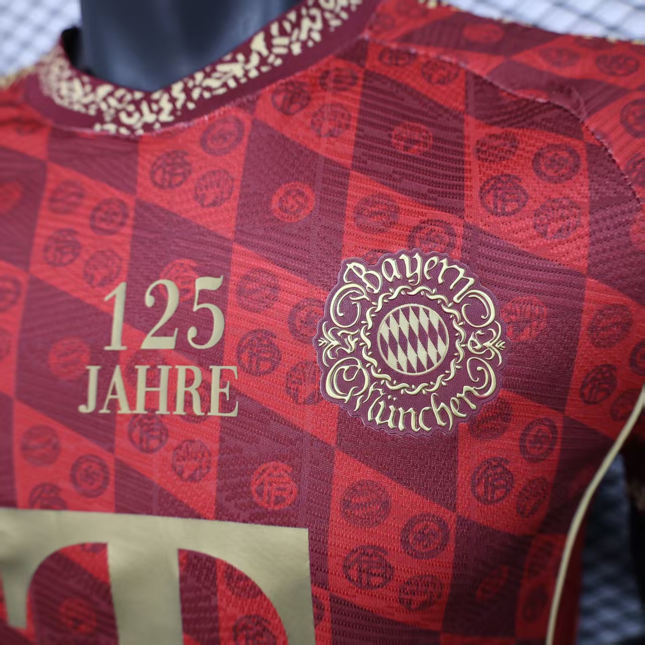 2025/2026 Player Version Bayern Munich Oktoberfest Football Jersey 1:1 Thai Quality