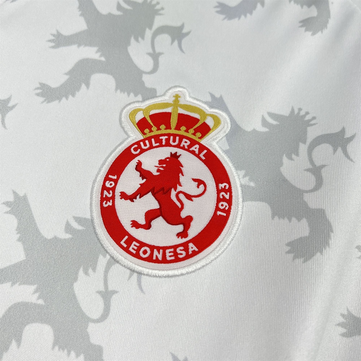 Cultural Leonesa 25-26 Home White Jersey - Fans Version - UnitedFutballJersey