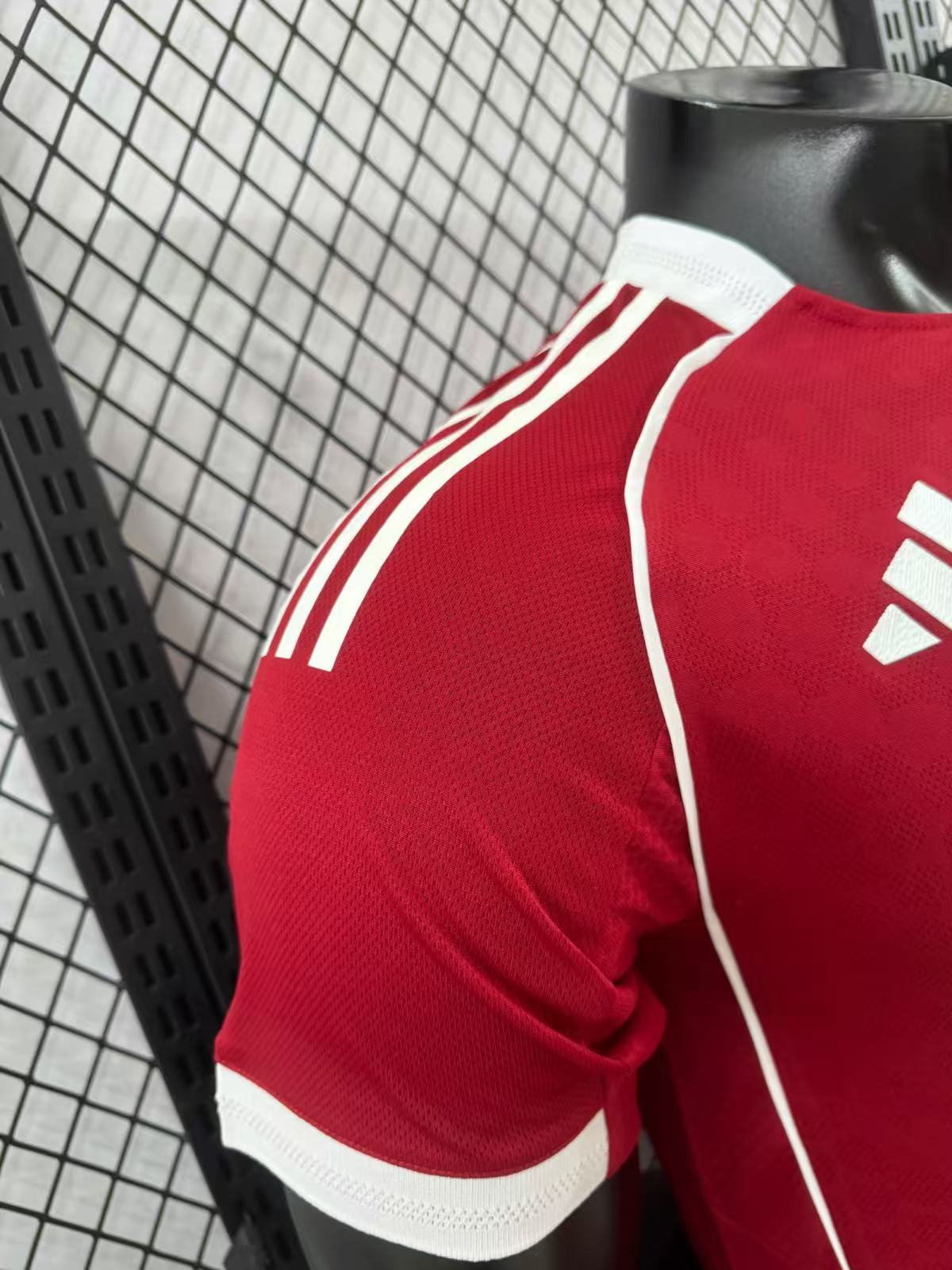 2025/2026 Player Version Liverpool Home  Football Jersey 1:1 Thai quality