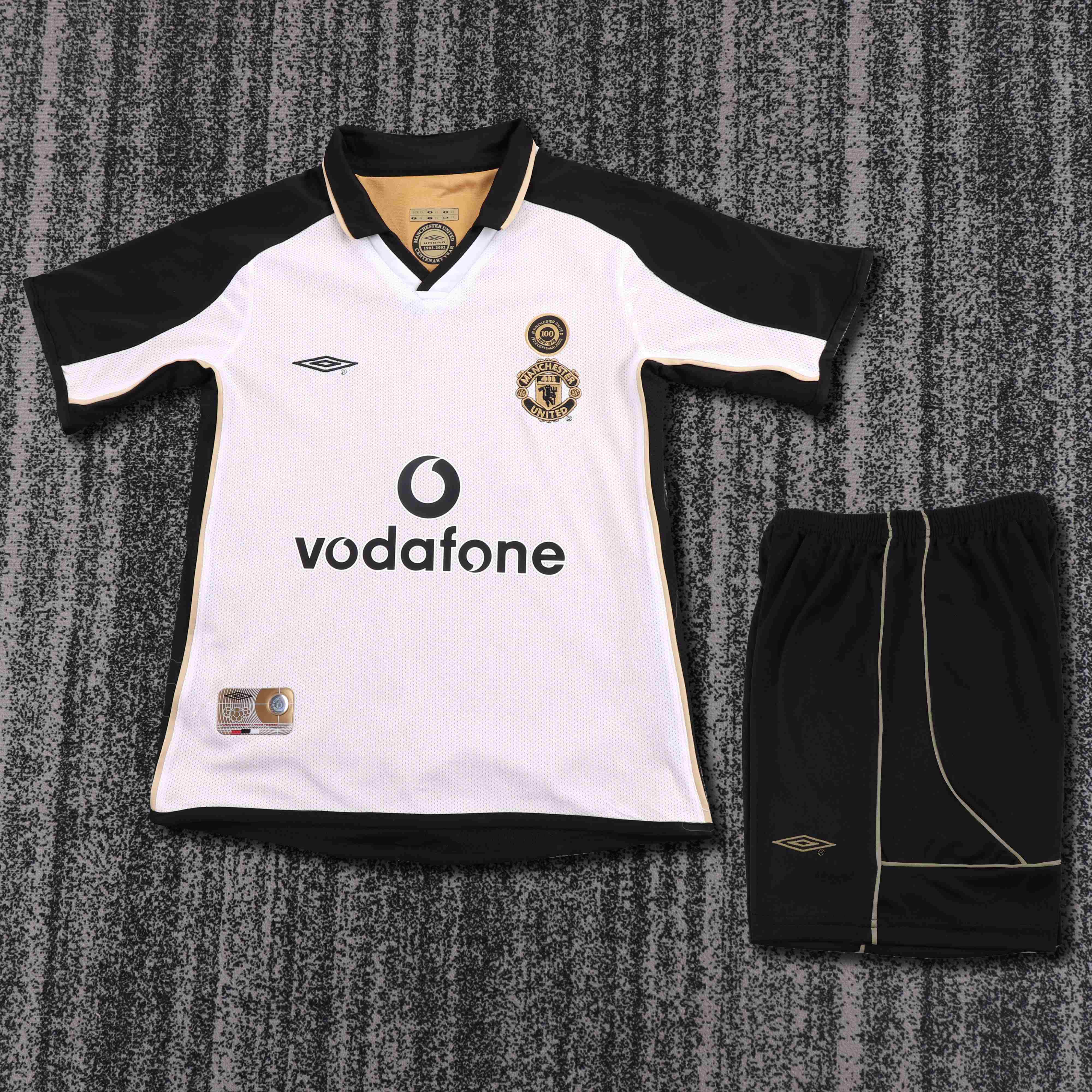 2001-2002 Retro Manchester United 100th Anniversary Edition Football Shirt 1:1 Thai Quality Kids Size