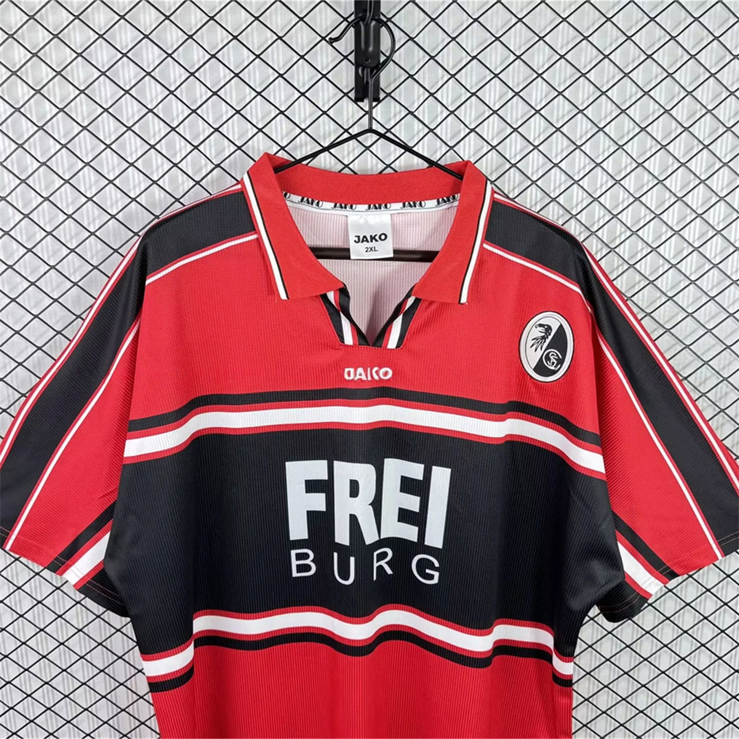 Retro Freiburg 2000-01 Home Jersey - UnitedFutballJersey