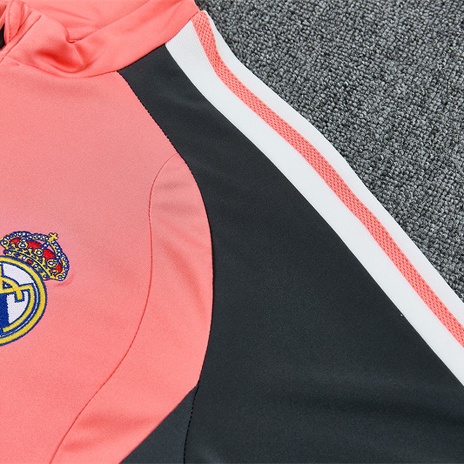Real Madrid 26-27 Long Sleeve Training Set - Pink Top & Deep Grey Pants - UnitedFutballJersey