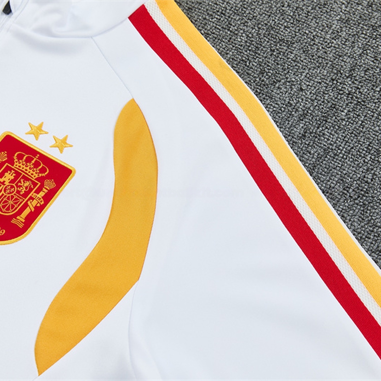 Spain 2026 Kids Long Sleeve Training Set - White Top & Deep Blue Pants - UnitedFutballJersey