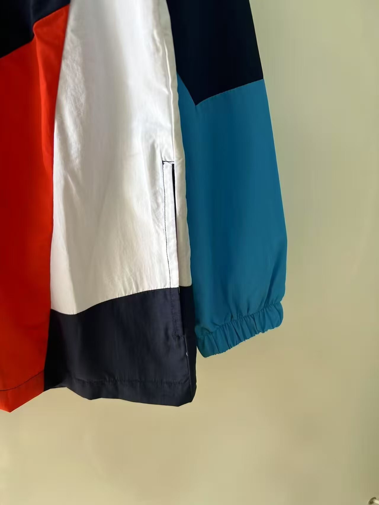 2025/2026 Barcelona Windbreaker Jersey 1:1 Thai Quality 03