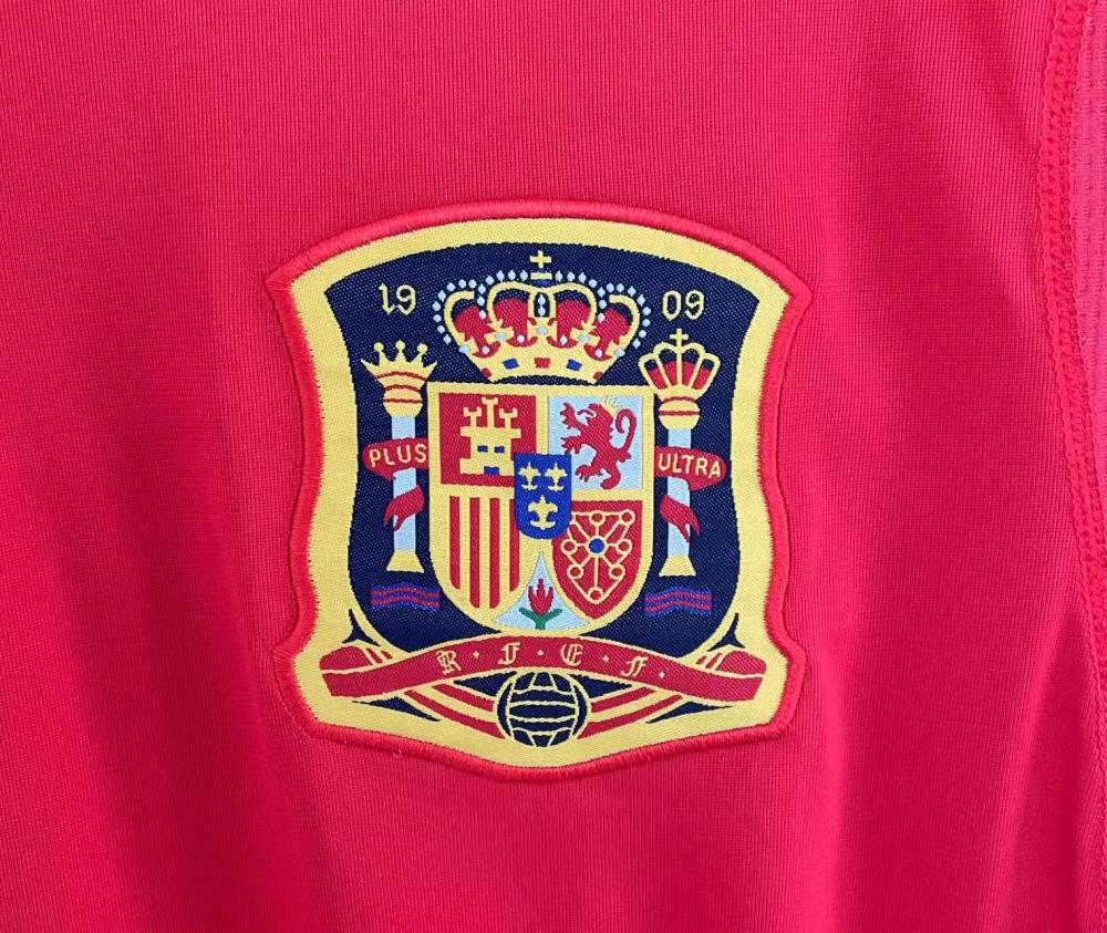 2010 Retro Spain Home Soccer Shirt 1:1 Thai Quality
