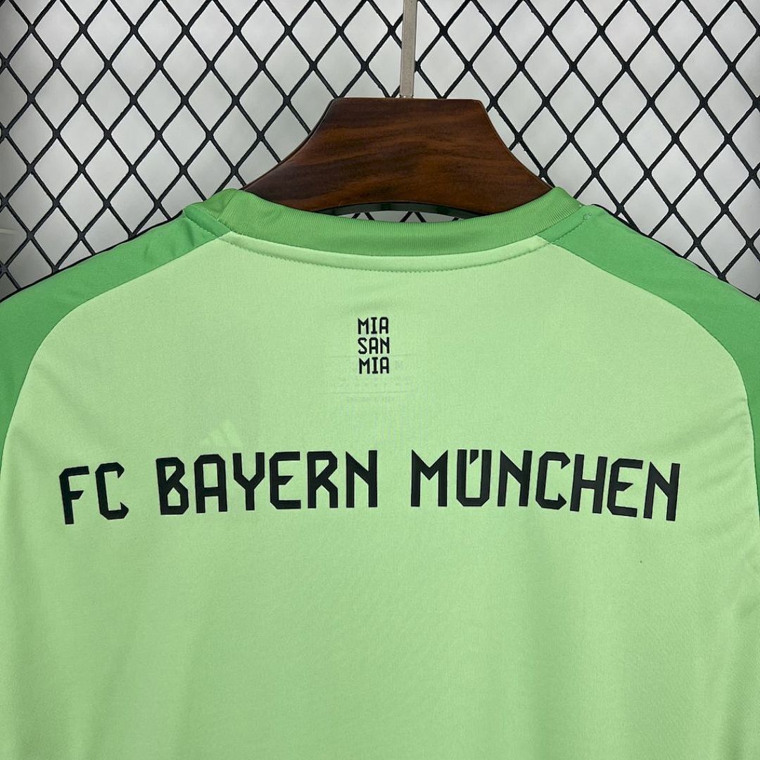 2025/2026 Bayern Munich Training Football Jersey 1:1 Thai Quality