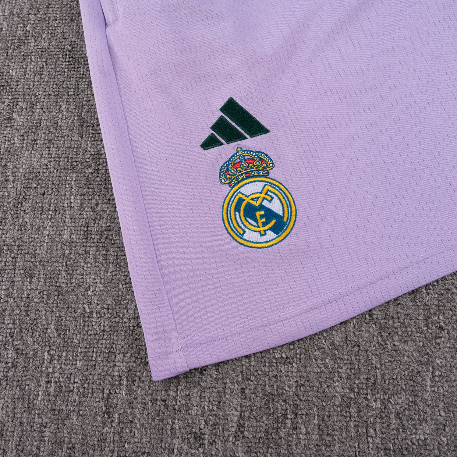 Real Madrid 26-27 Retro Style Short-Sleeve Training Set - Light Purple Top & Light Purple Shorts - UnitedFutballJersey