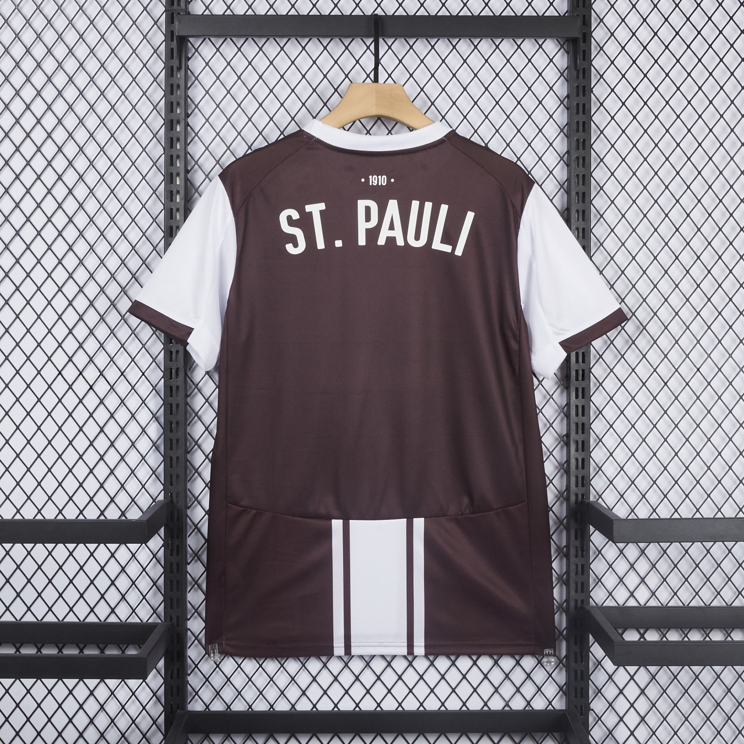 St. Pauli 25-26 Classic 1970s Design Special Jersey - Fans Version - UnitedFutballJersey