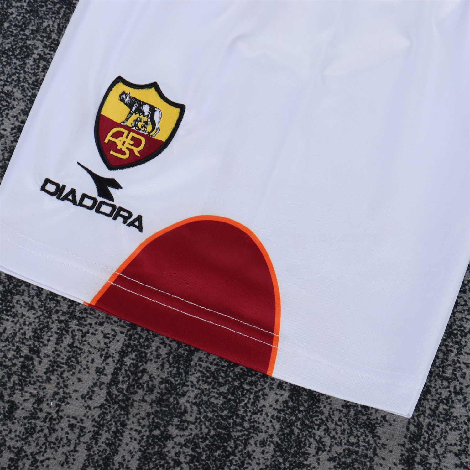 Retro Roma 1999-00 Home Kids Kit - UnitedFutballJersey