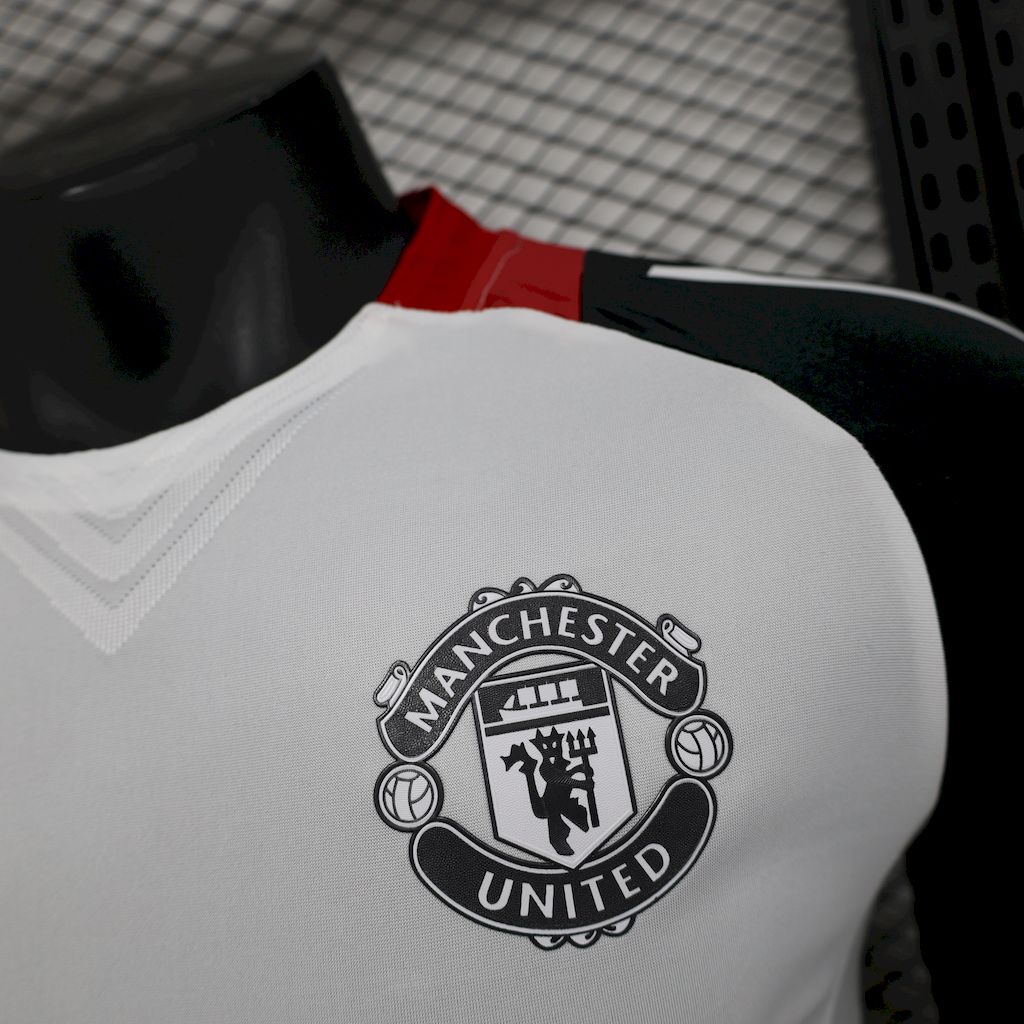2025/2026 Player Version Manchester United Training  Football Jersey 1:1 Thai quality