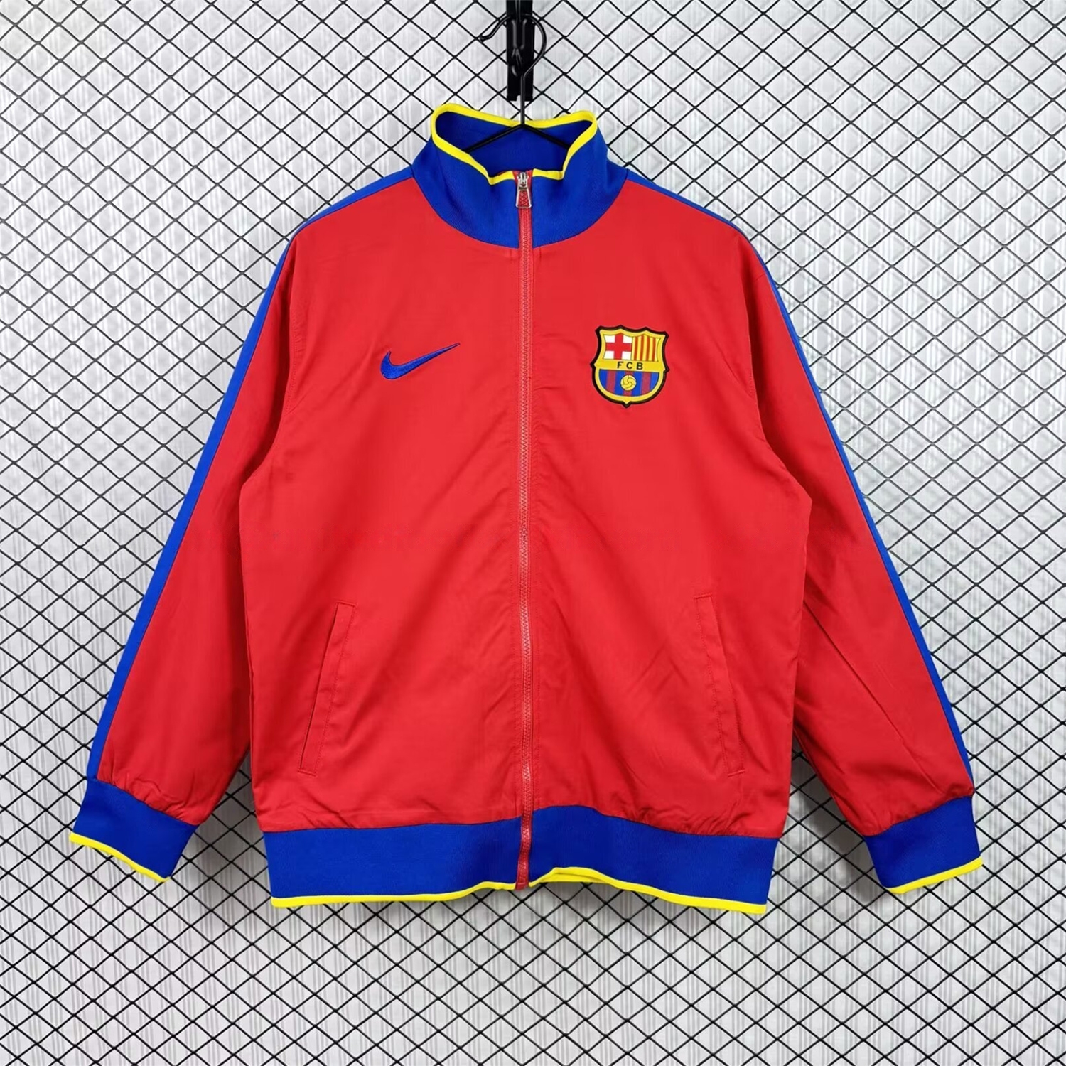 Retro Barcelona 2010-11 Windbreaker Jacket - Red - UnitedFutballJersey