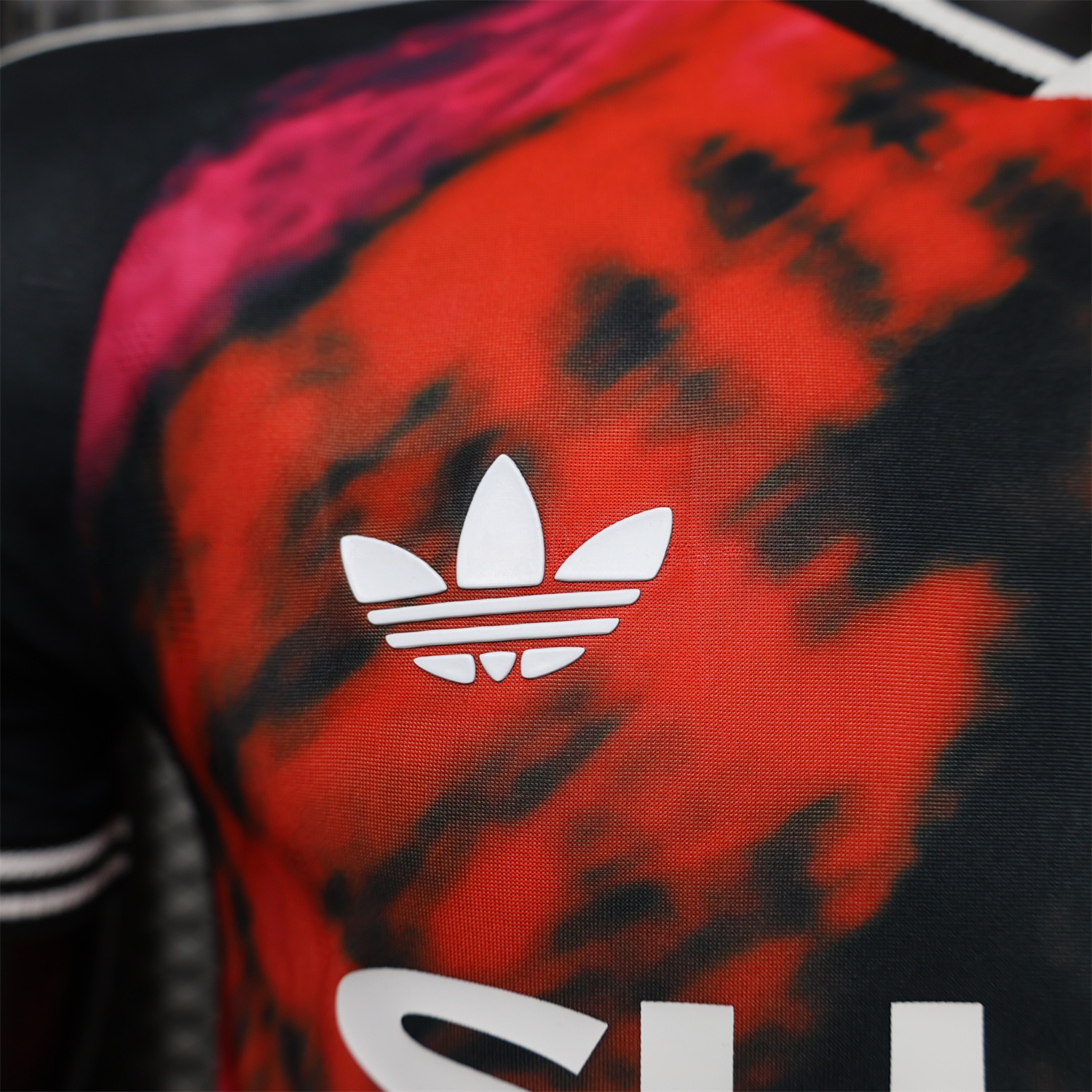 Manchester United 26-27 Retro Casual Style Black Pink Orange Special Jersey - Player Version - UnitedFutballJersey