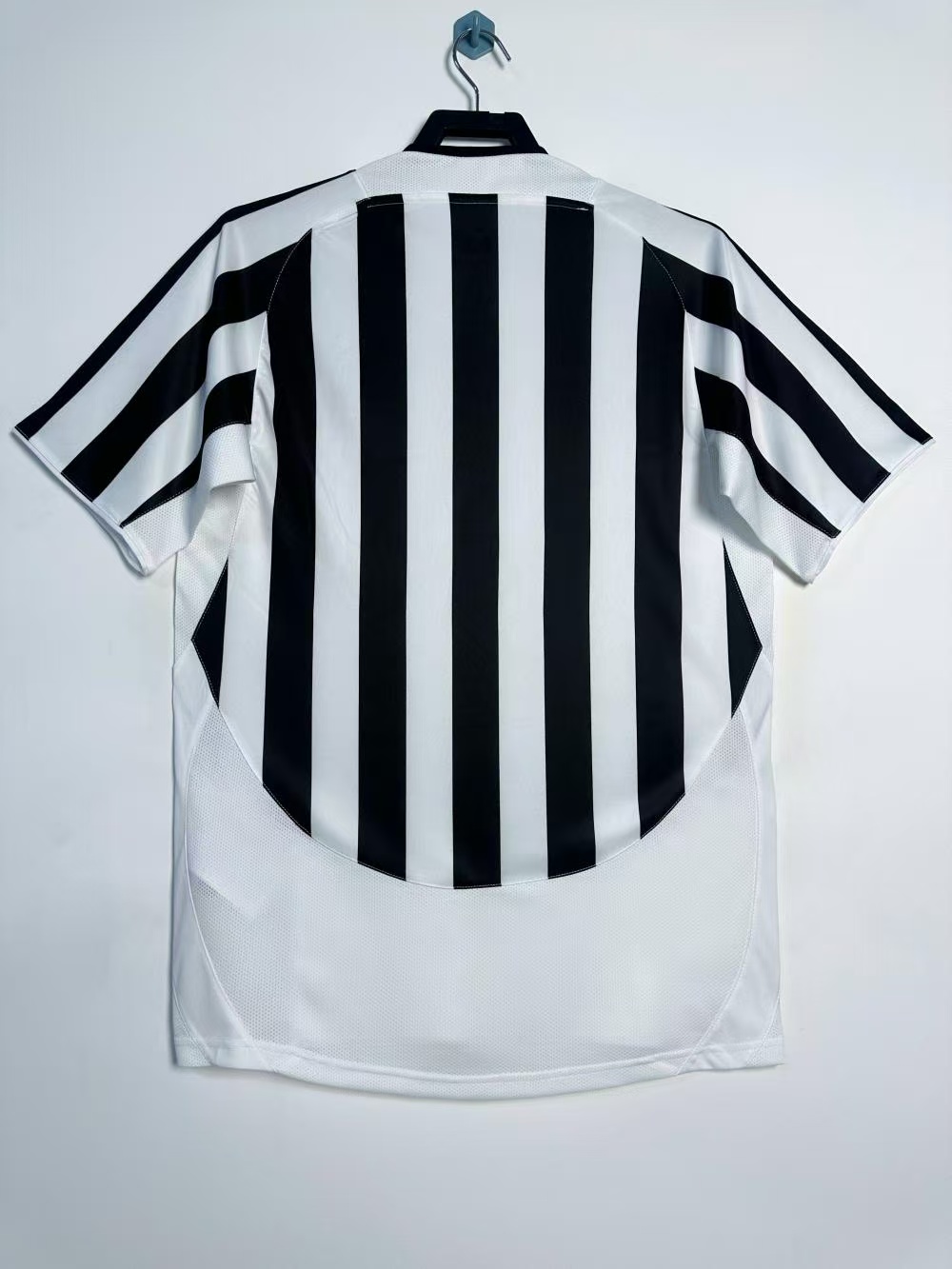 2003-2004 Retro Juventus Home Soccer Jersey 1:1 Thai Quality