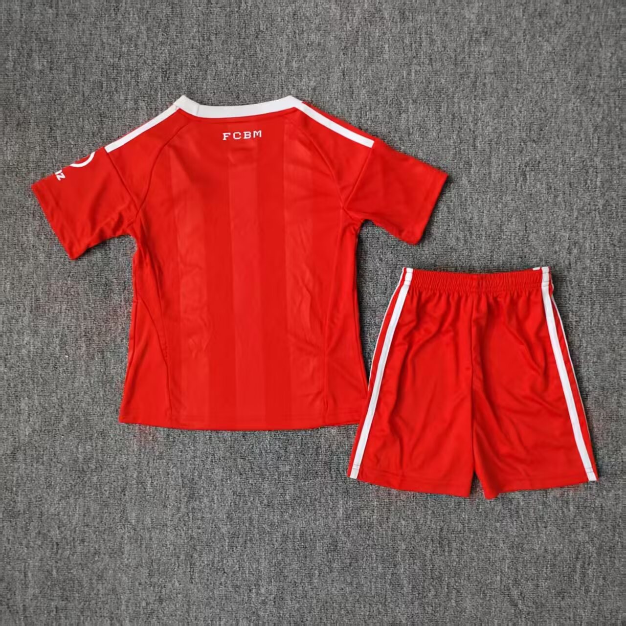 2025/2026 Bayern Munich Goalie Away Football Jersey 1:1 Thai Quality Kids Size