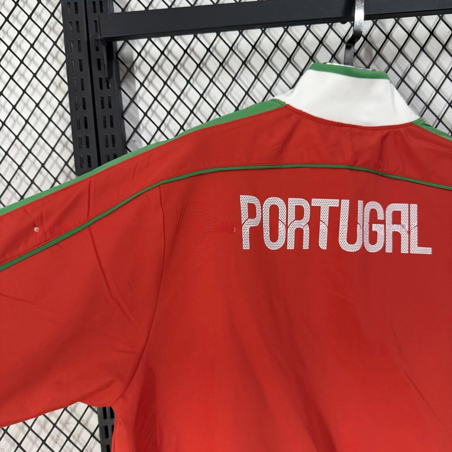 Retro Portugal 2010-12 Red Windbreaker - UnitedFutballJersey