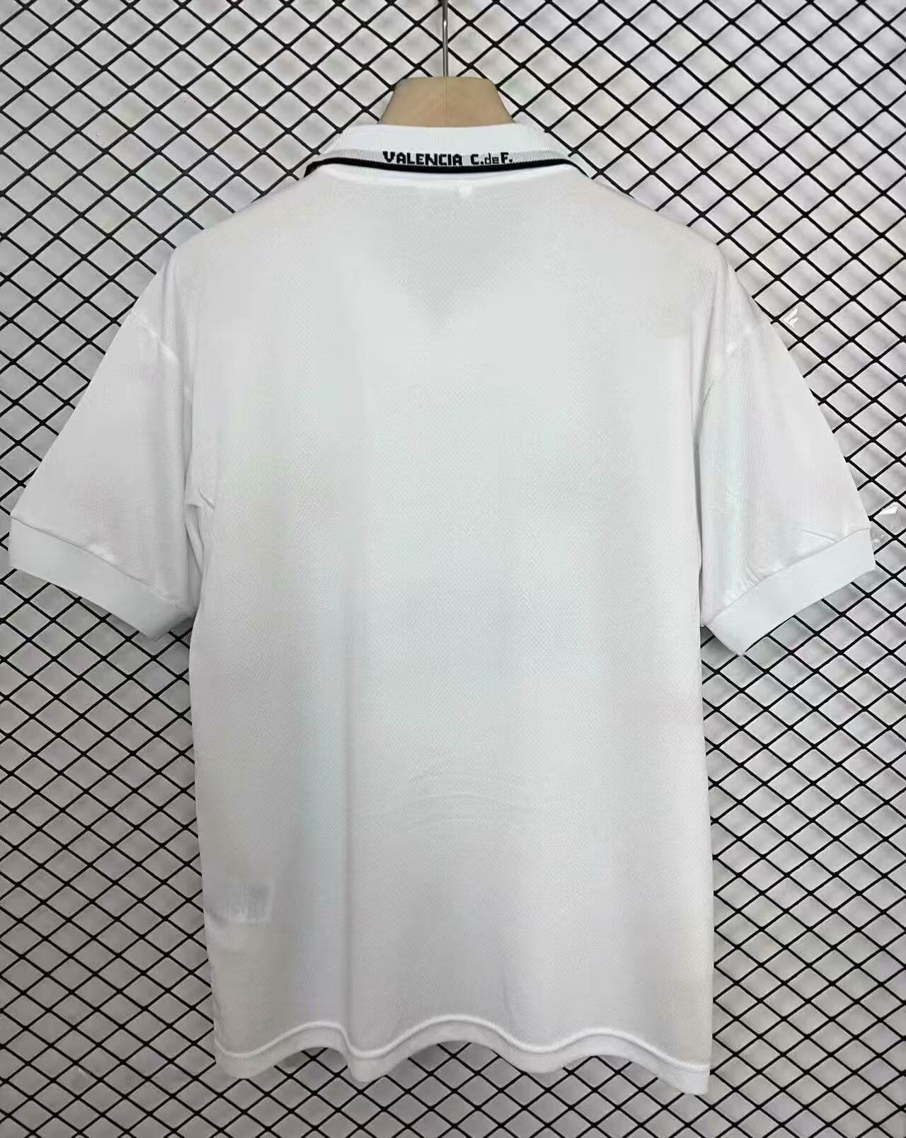 1996/1997 Retro Valencia Home Football Shirt 1:1 Thai Quality
