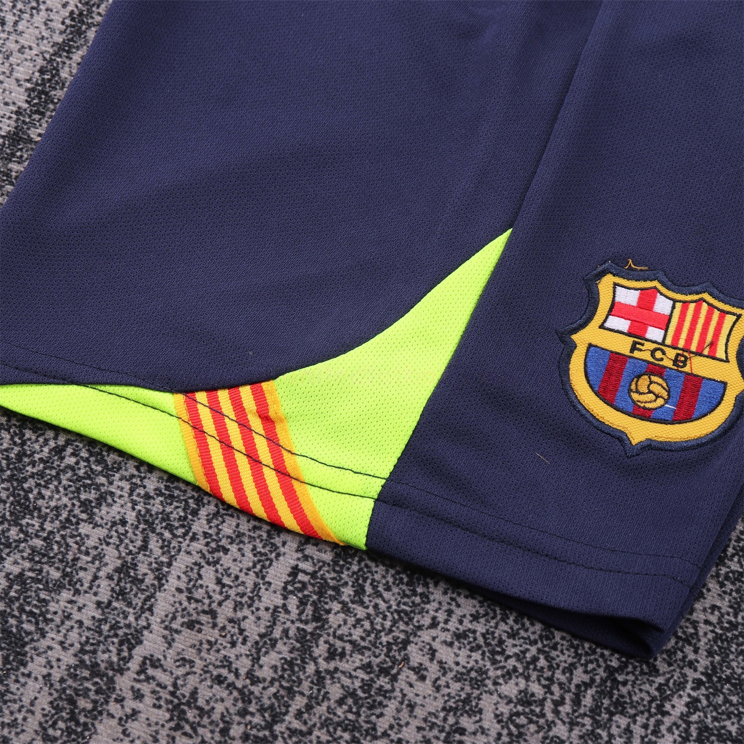 Retro Barcelona 2005-06 Away Kids Kit - UnitedFutballJersey