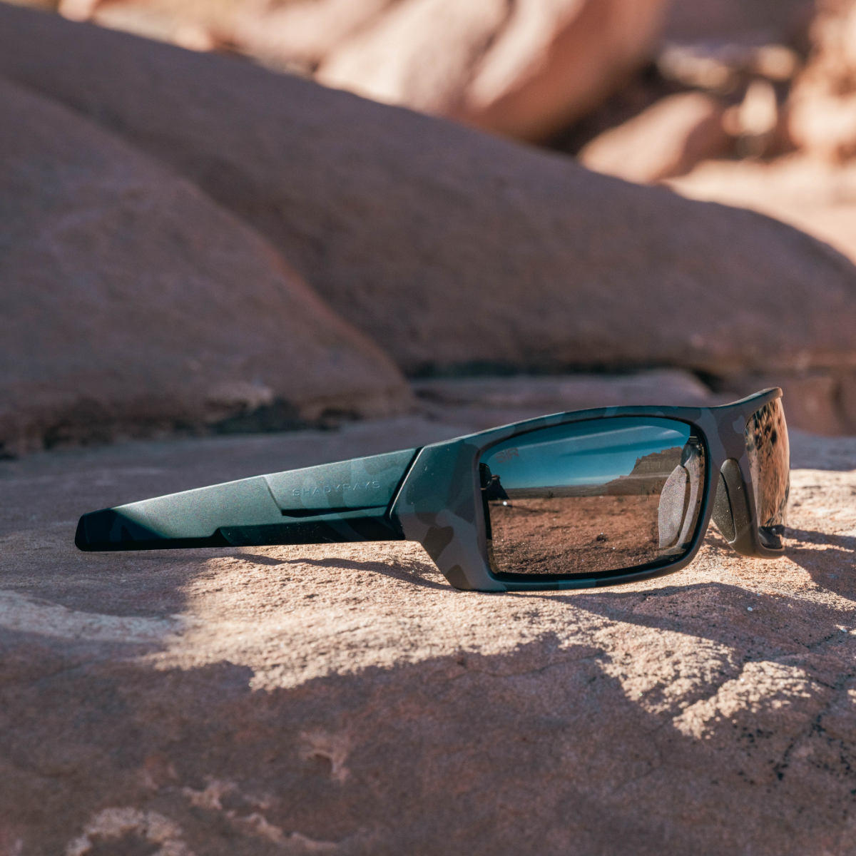 Reign – Black Camo Polarized