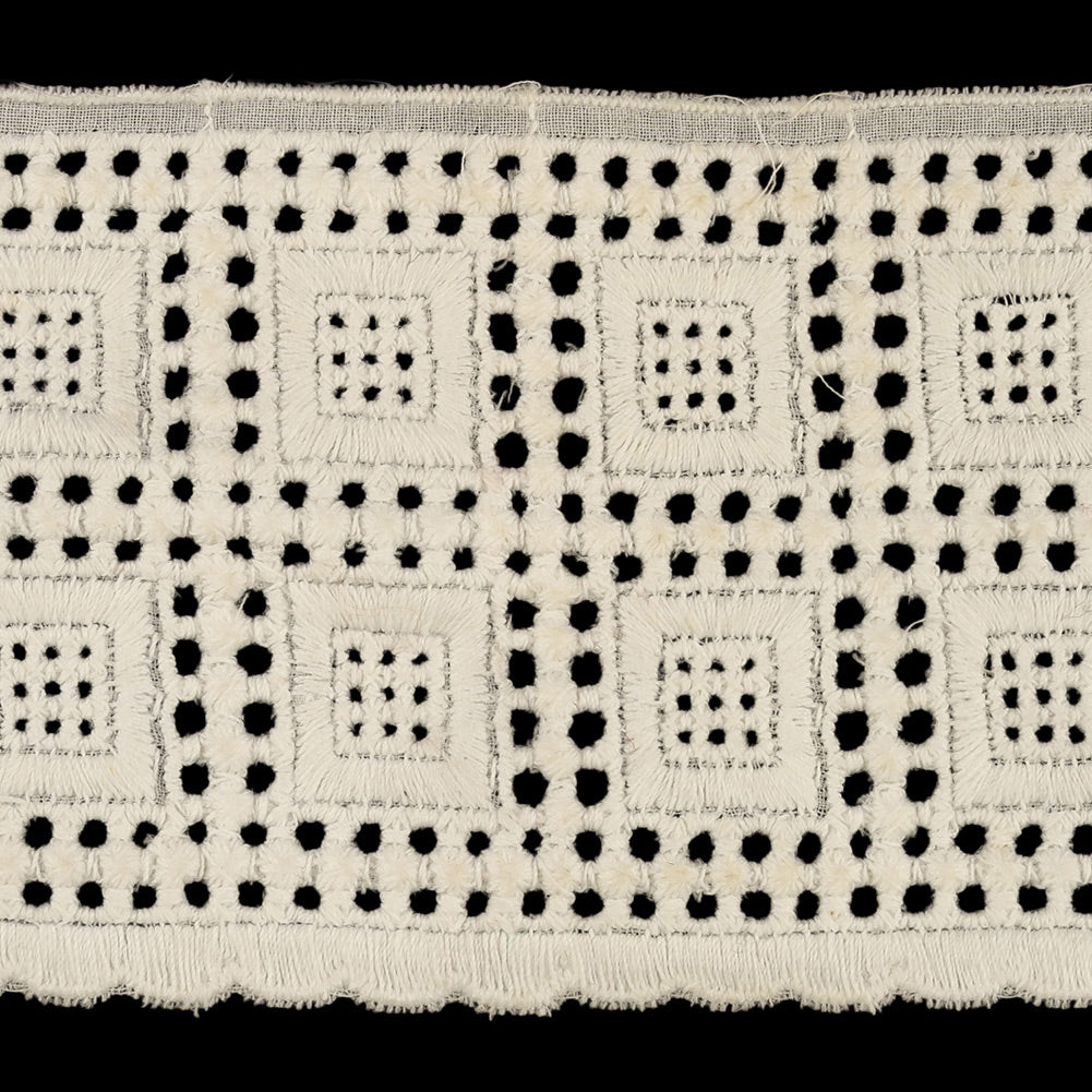 White Windows Venise Lace Trim with Scalloped Edge - 3