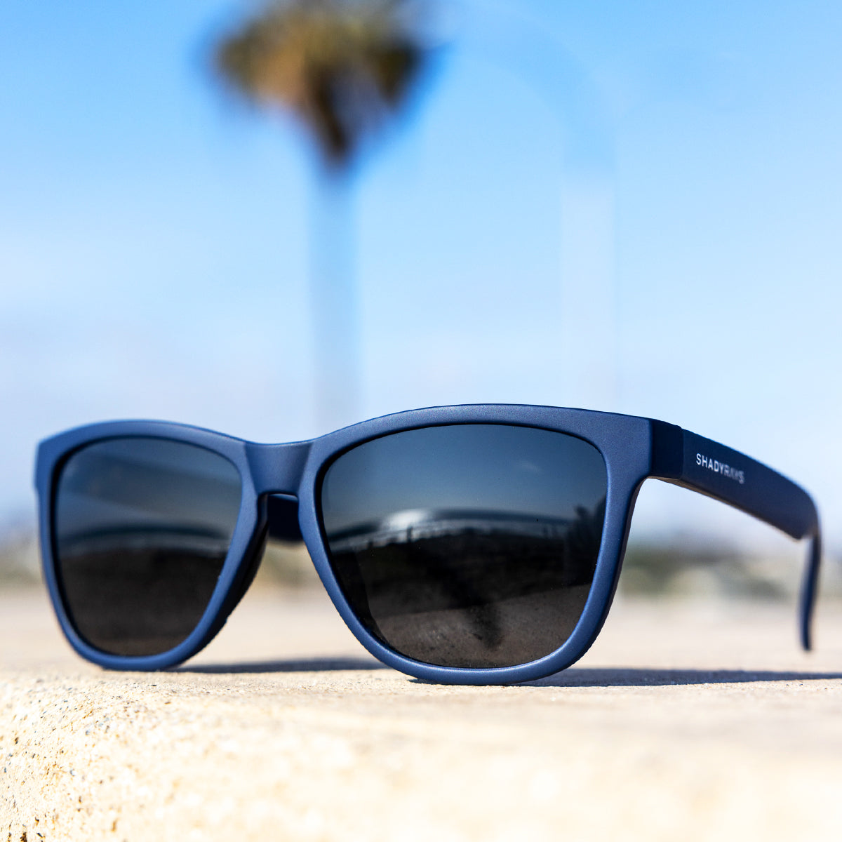Cascade – Navy Polarized