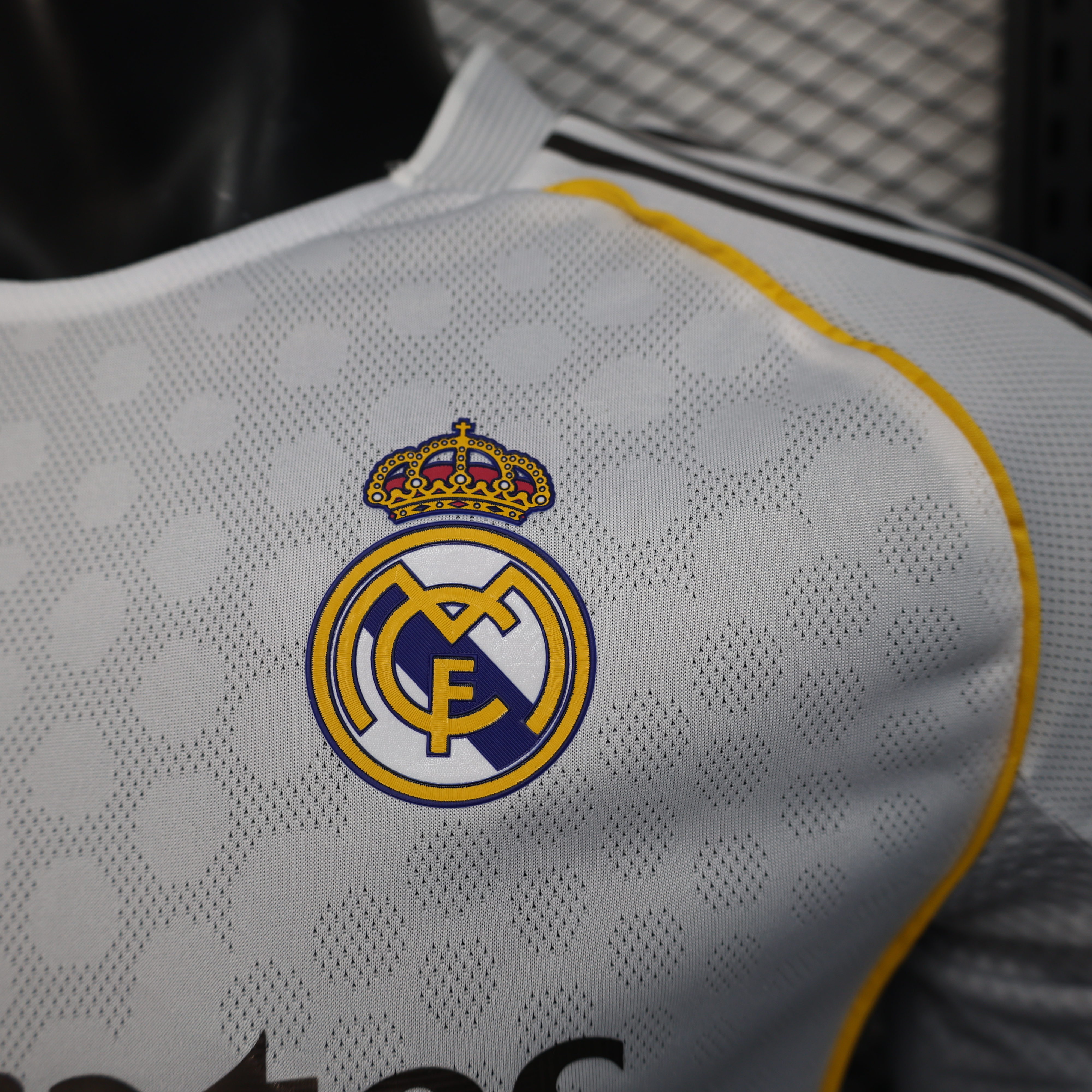2025/2026 Player Version Real Madrid Home Long Sleeve Jersey 1:1 Thai Quality